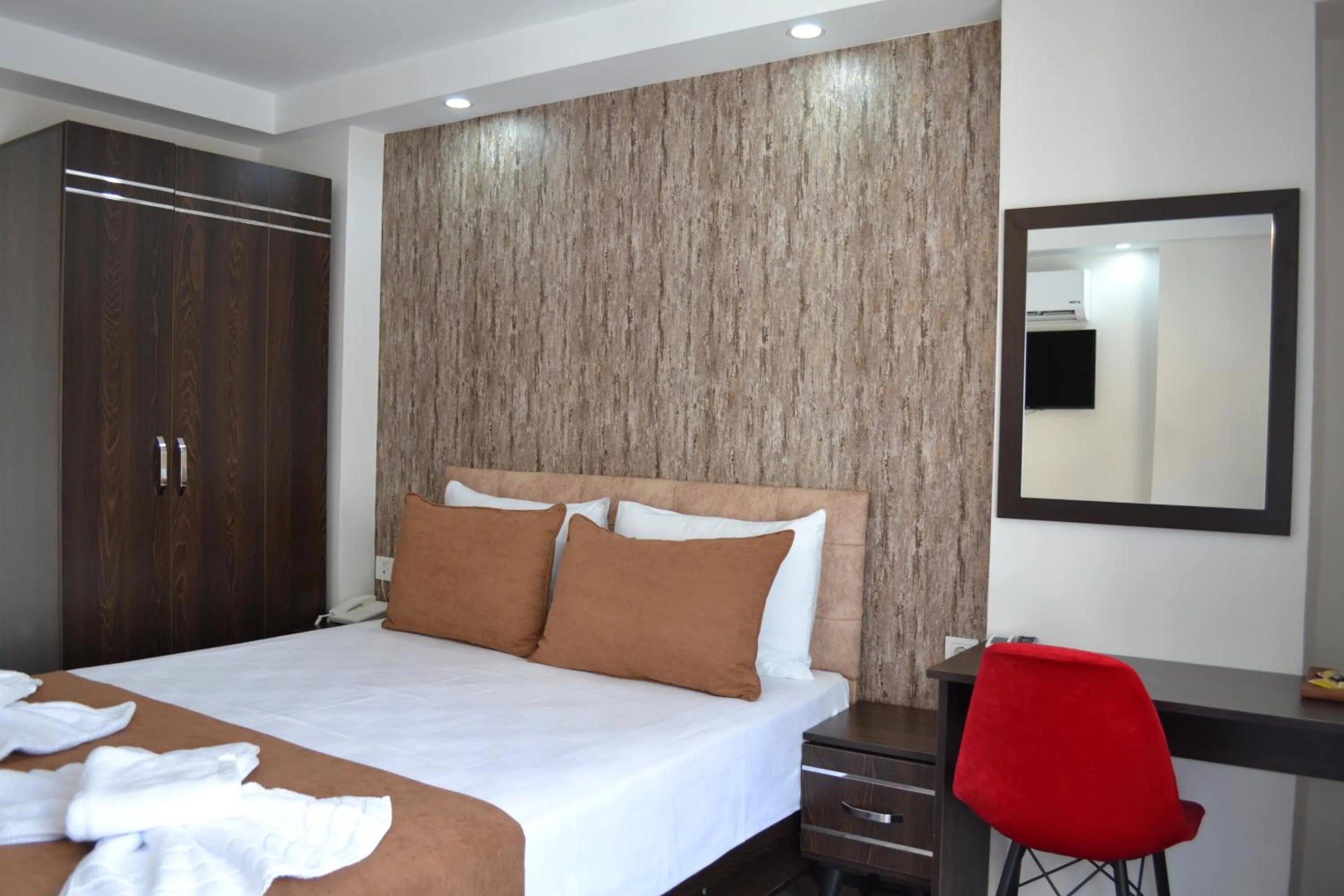 Bed in HOTEL GLOBAL 2022