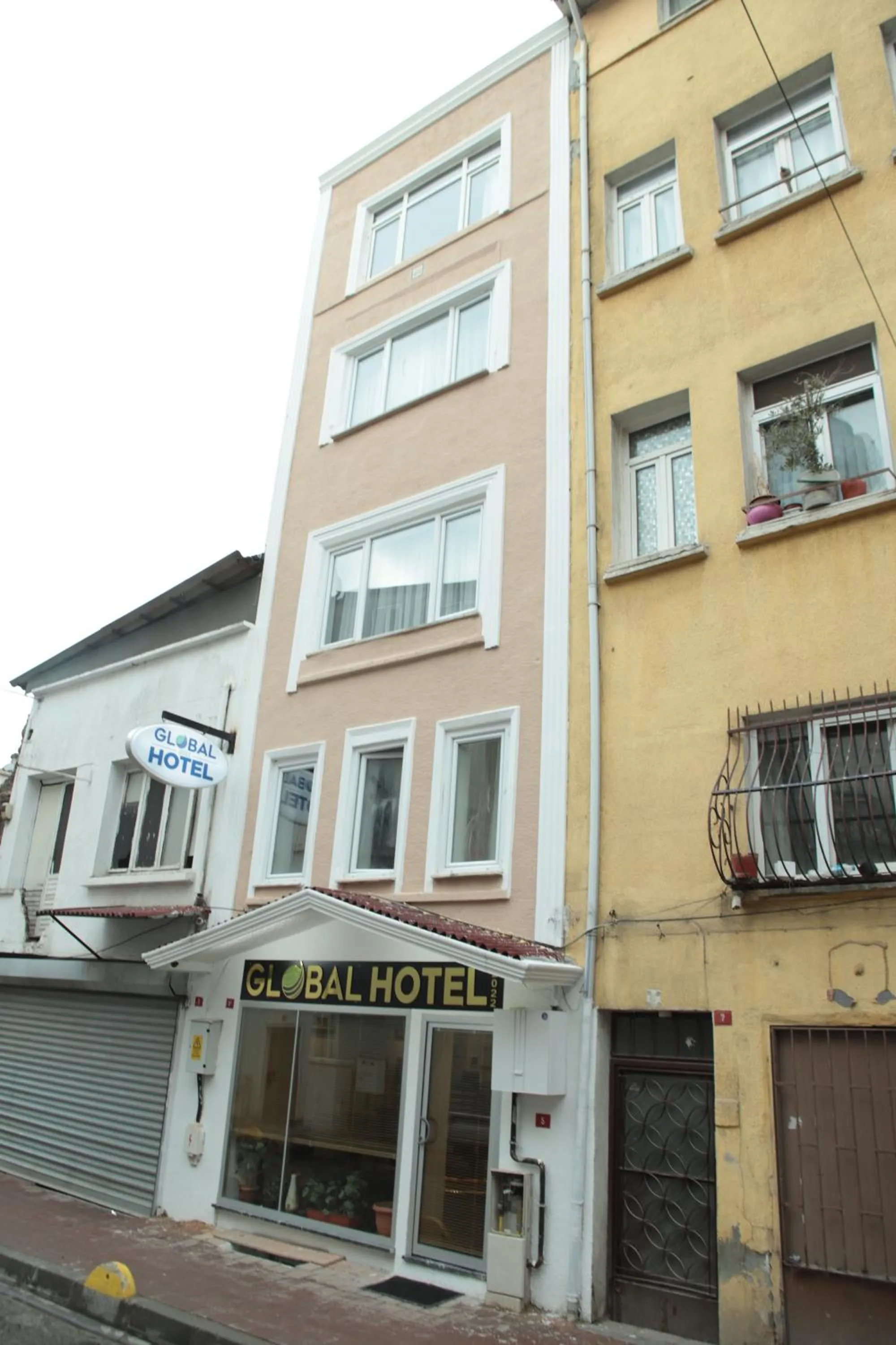 Property building in HOTEL GLOBAL 2022