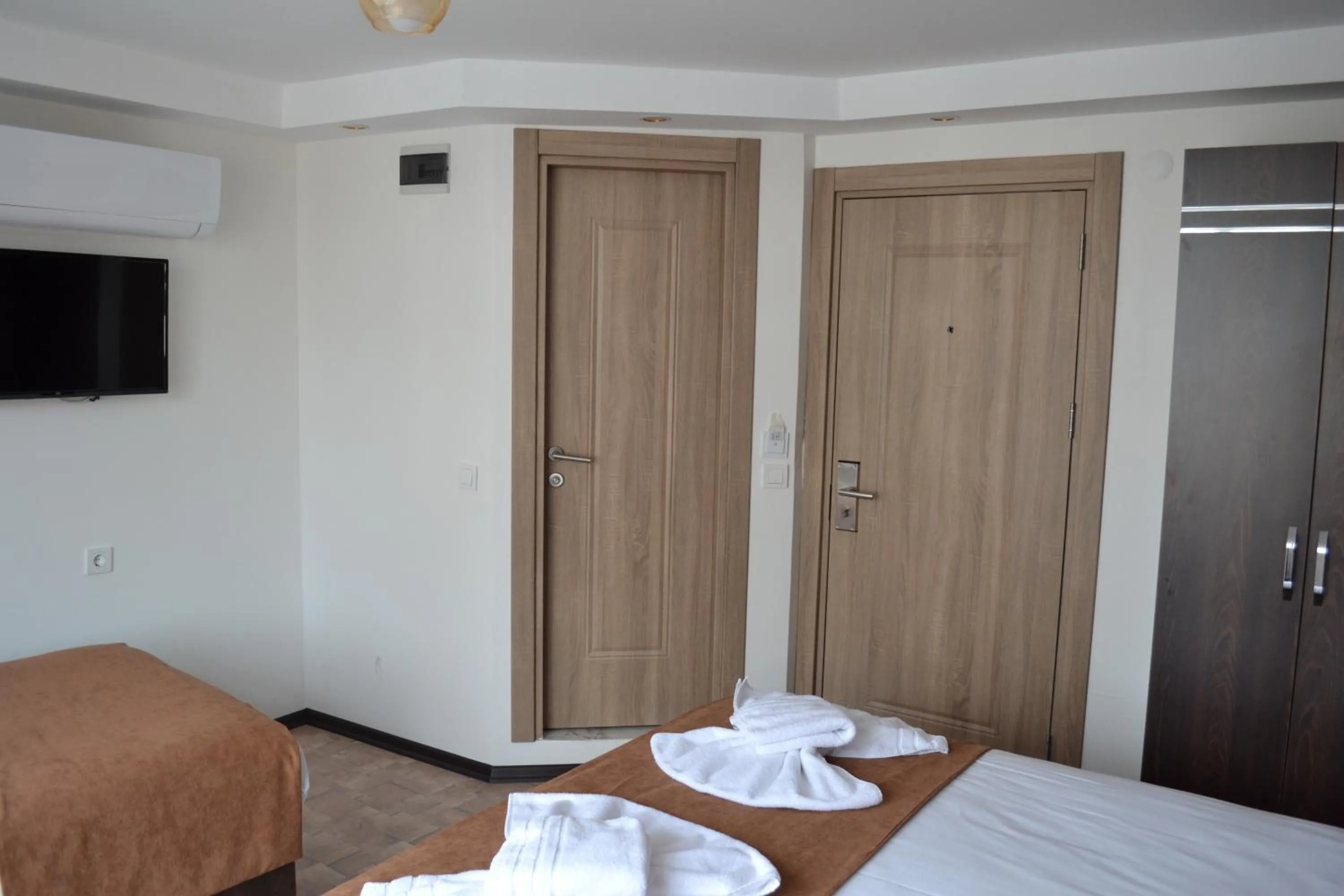 Bed in HOTEL GLOBAL 2022