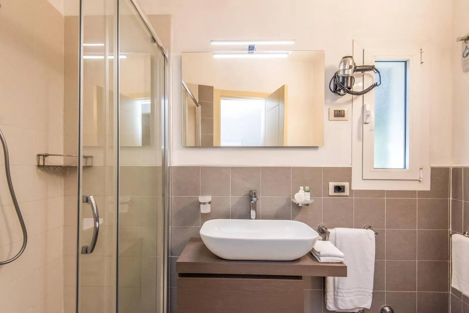 Shower in Mariva Dune Suites