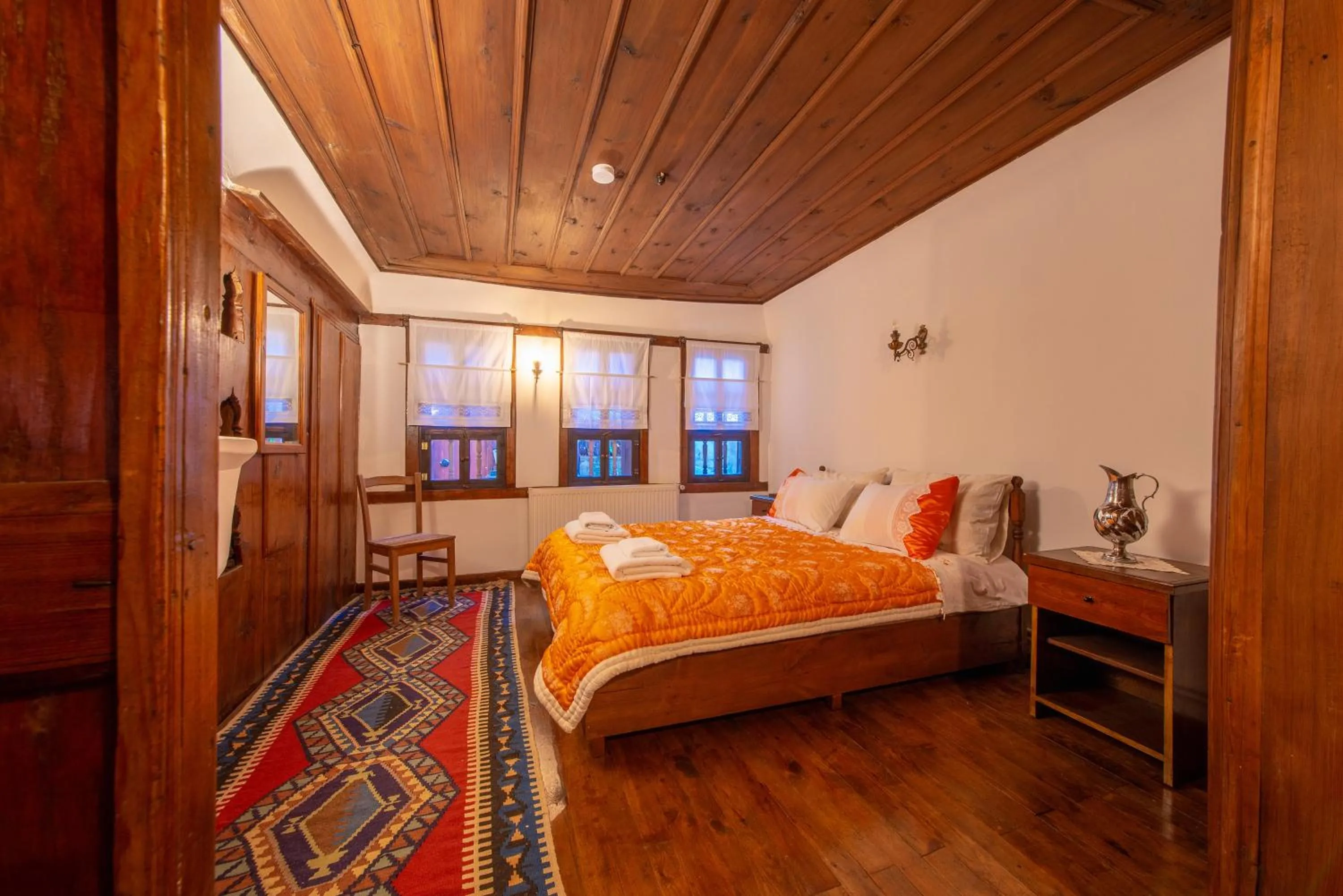 Bed in Süleyman Bey Konağı