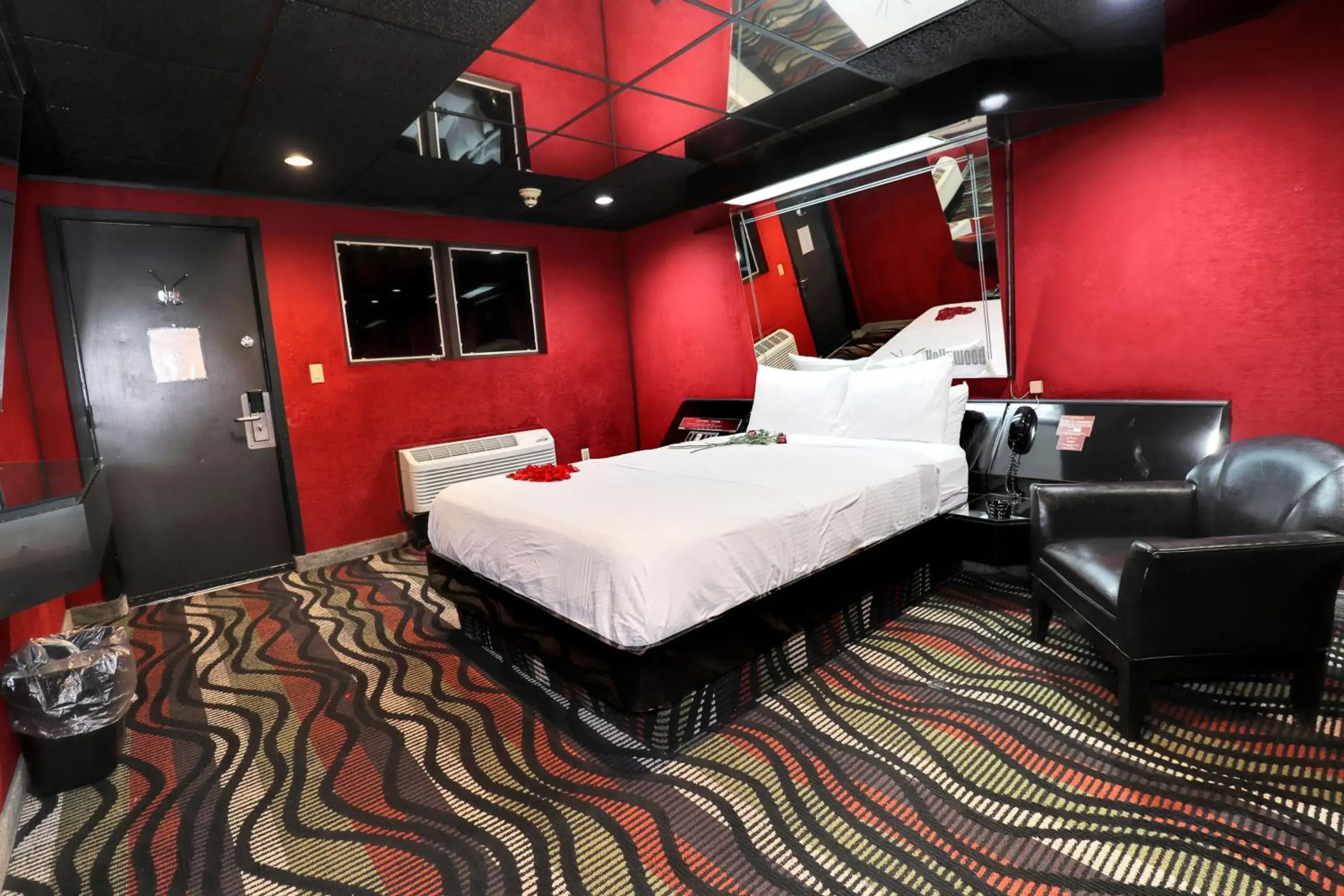 Deluxe Studio in Hollywood Motel Deluxe Studio in Hollywood Motel