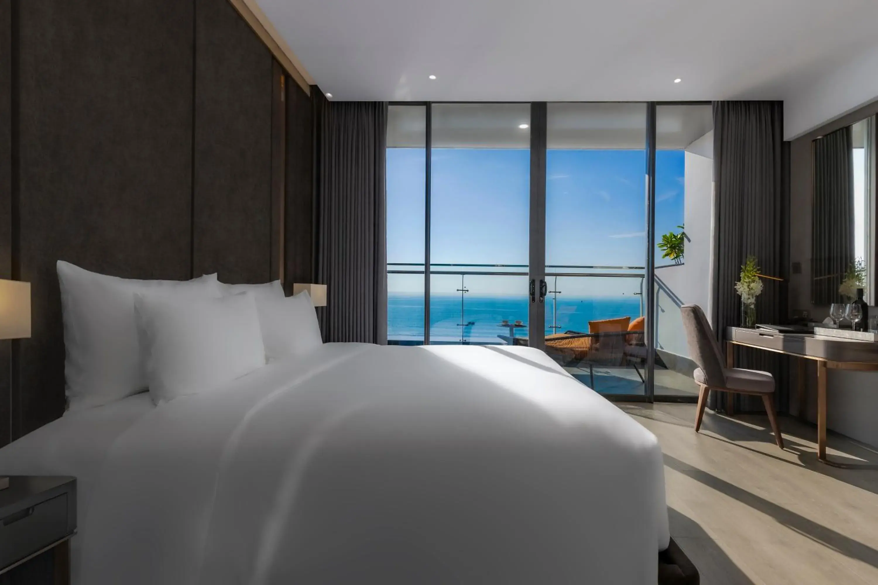 Two-Bedroom Apartment with Balcony and Sea View in Le Sands Oceanfront Danang Hotel Two-Bedroom Apartment with Balcony and Sea View in Le Sands Oceanfront Danang Hotel