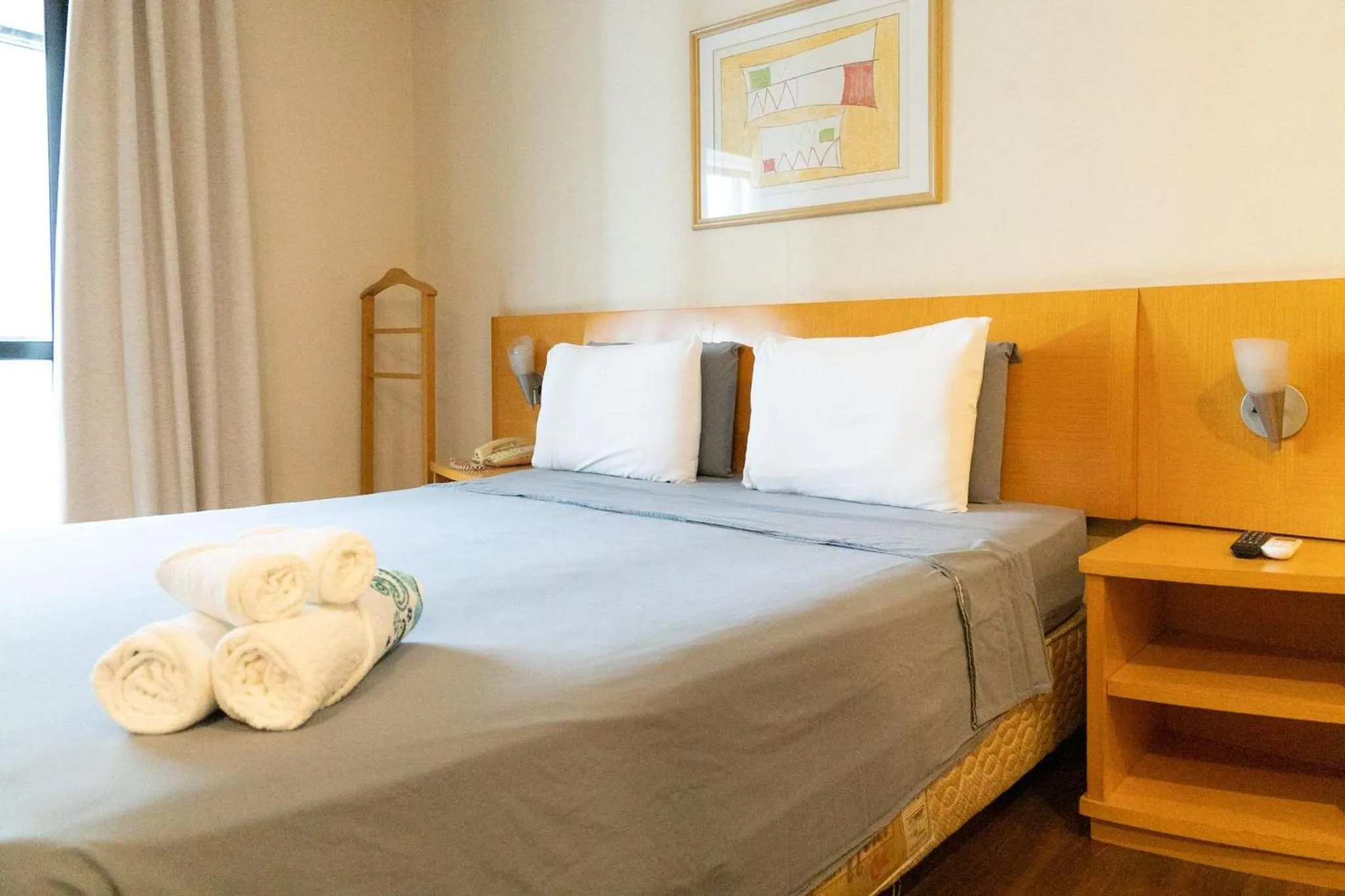 Bed in Elegant Flat Jardins - Garagem, Ar Cod,