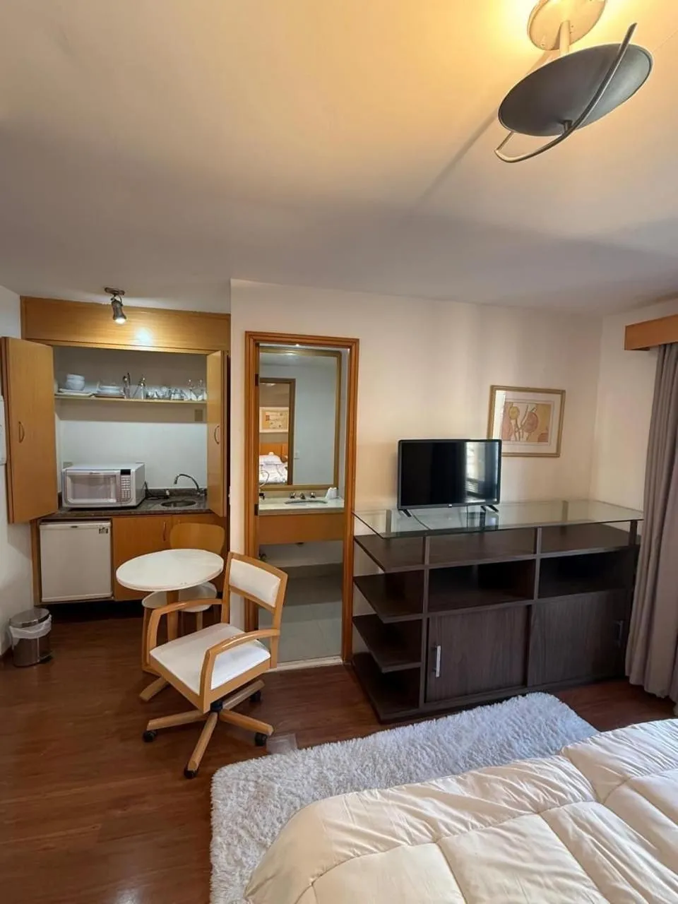 Bed in Elegant Flat Jardins - Garagem, Ar Cod,