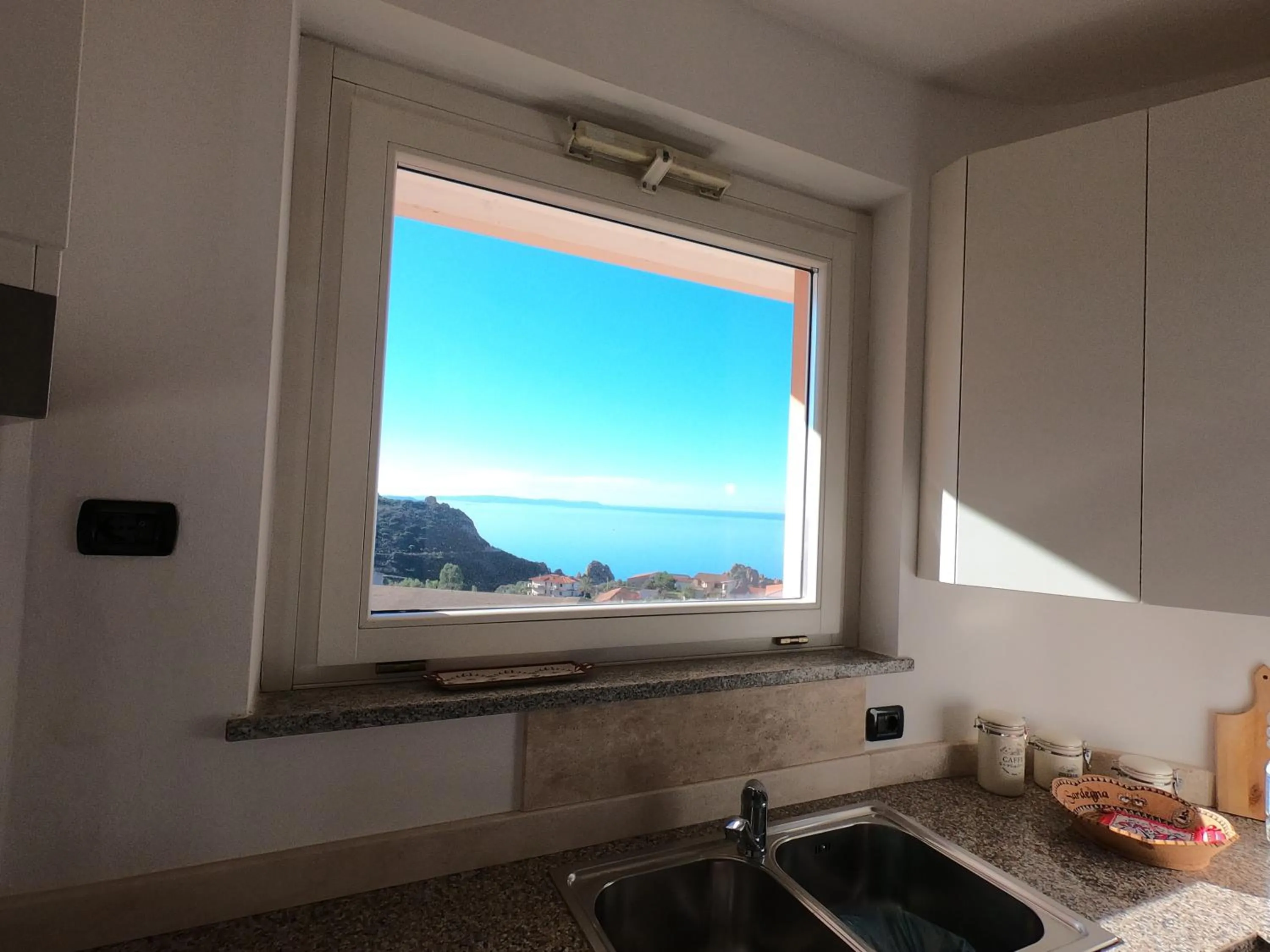 Communal kitchen in Splendida vista sul mare