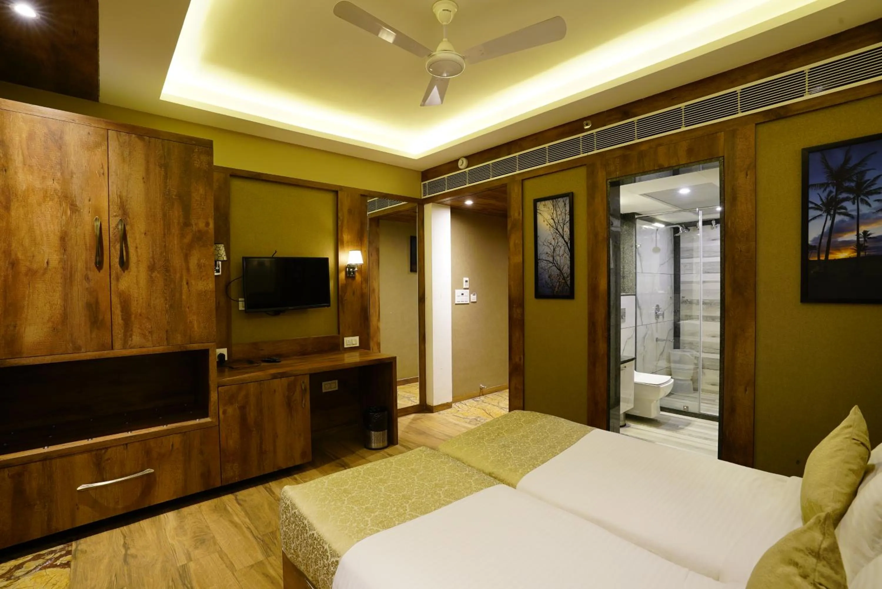 Bed in Mantra a Boutique Hotel