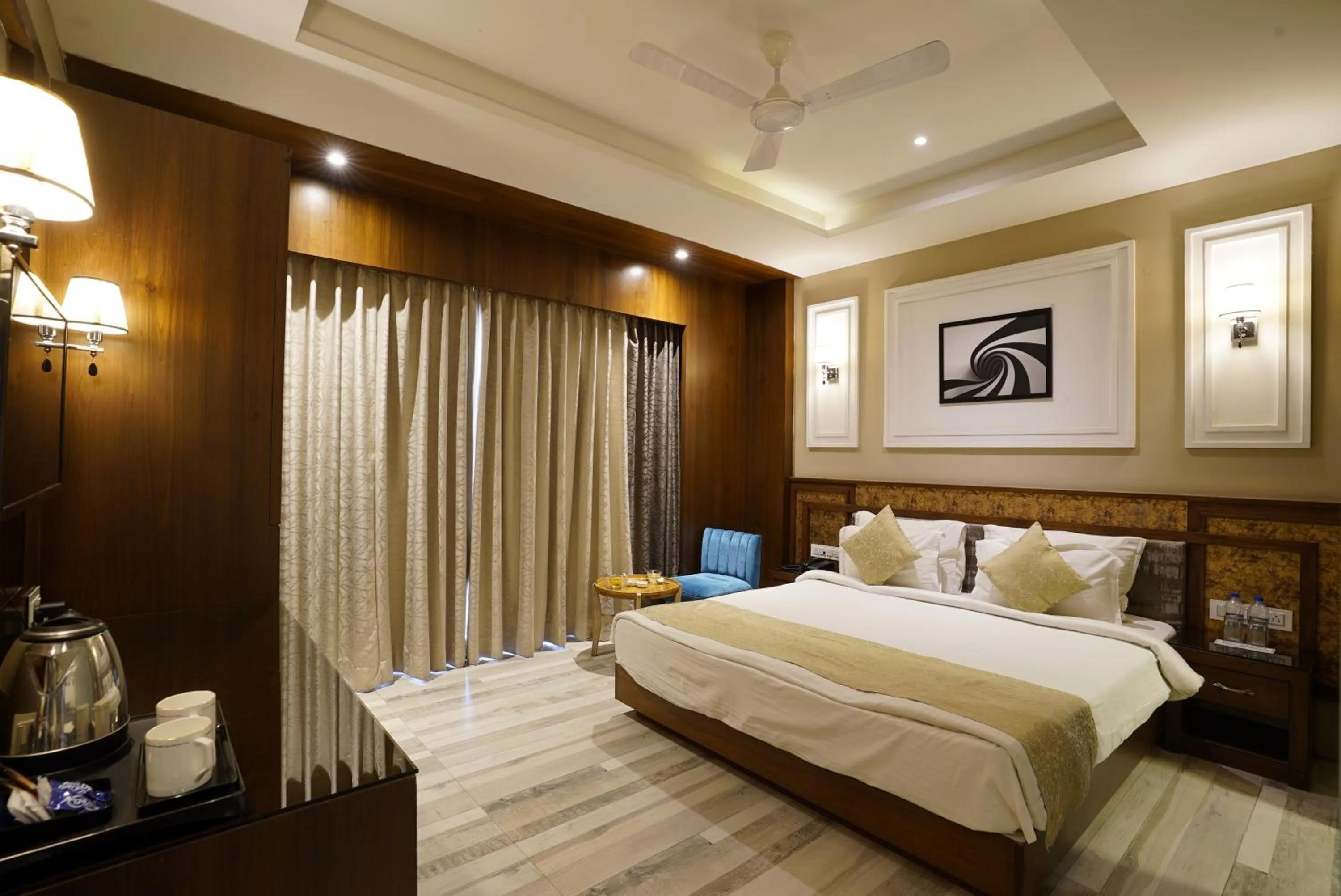 Bed in Mantra a Boutique Hotel