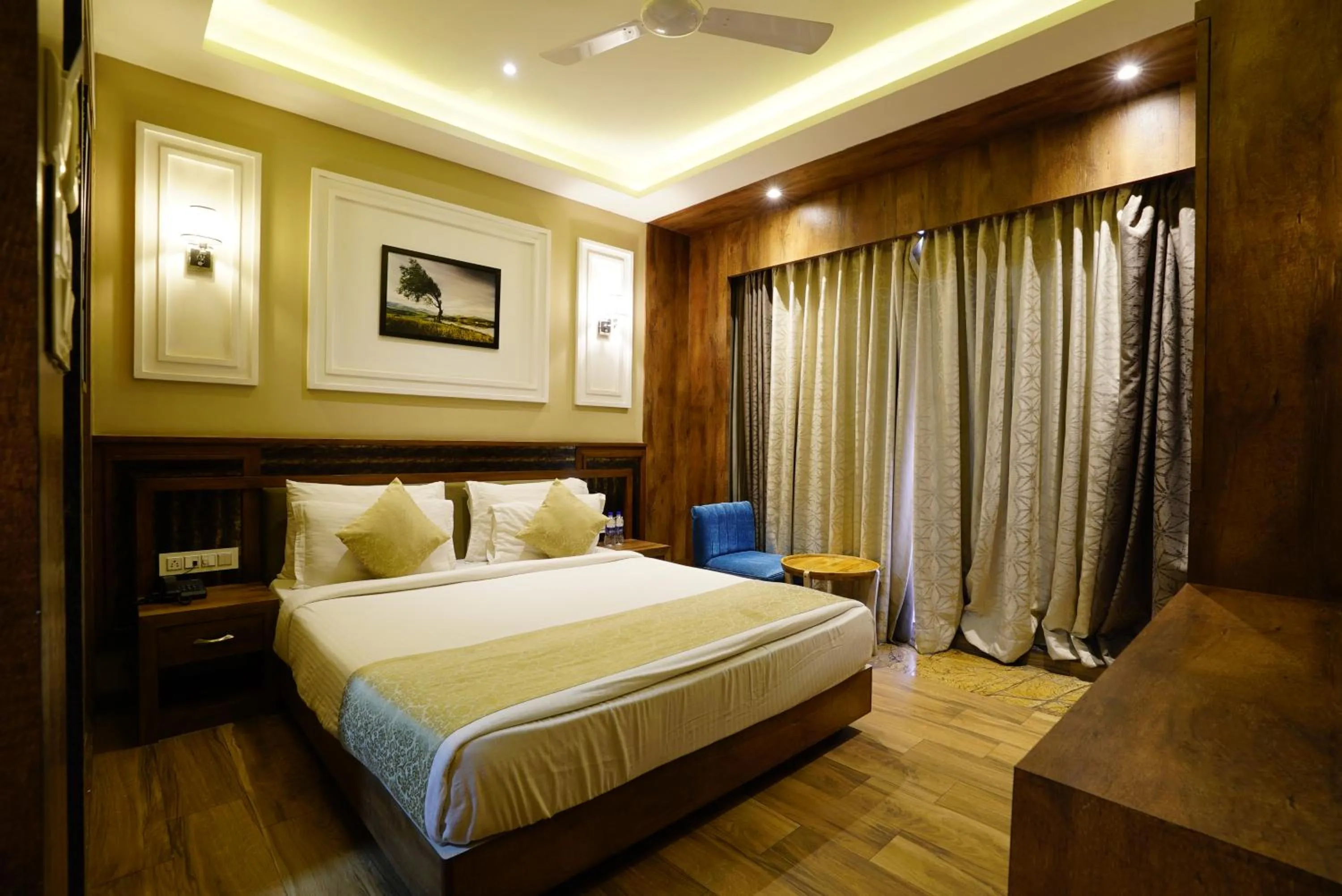 Bed in Mantra a Boutique Hotel