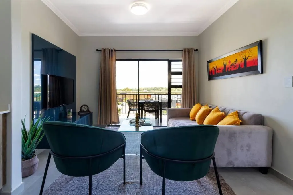 Alimama Spaces: The Thando's Kyalami Woods