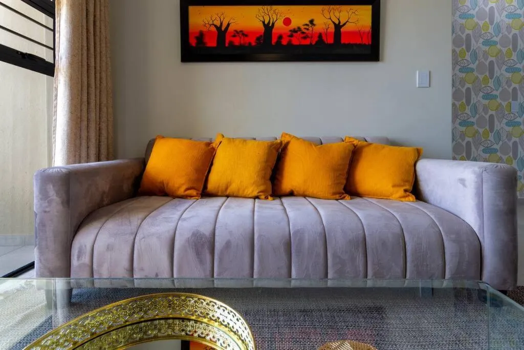 Alimama Spaces: The Thando's Kyalami Woods