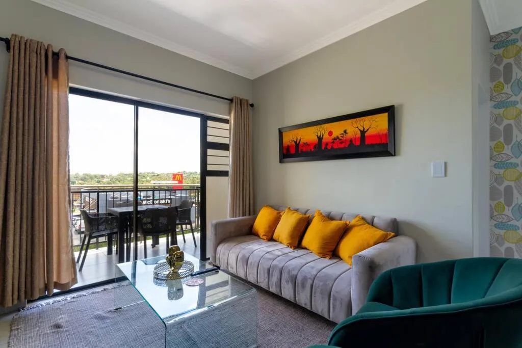 Alimama Spaces: The Thando's Kyalami Woods