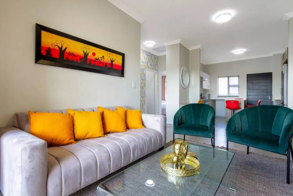 Alimama Spaces: The Thando's Kyalami Woods