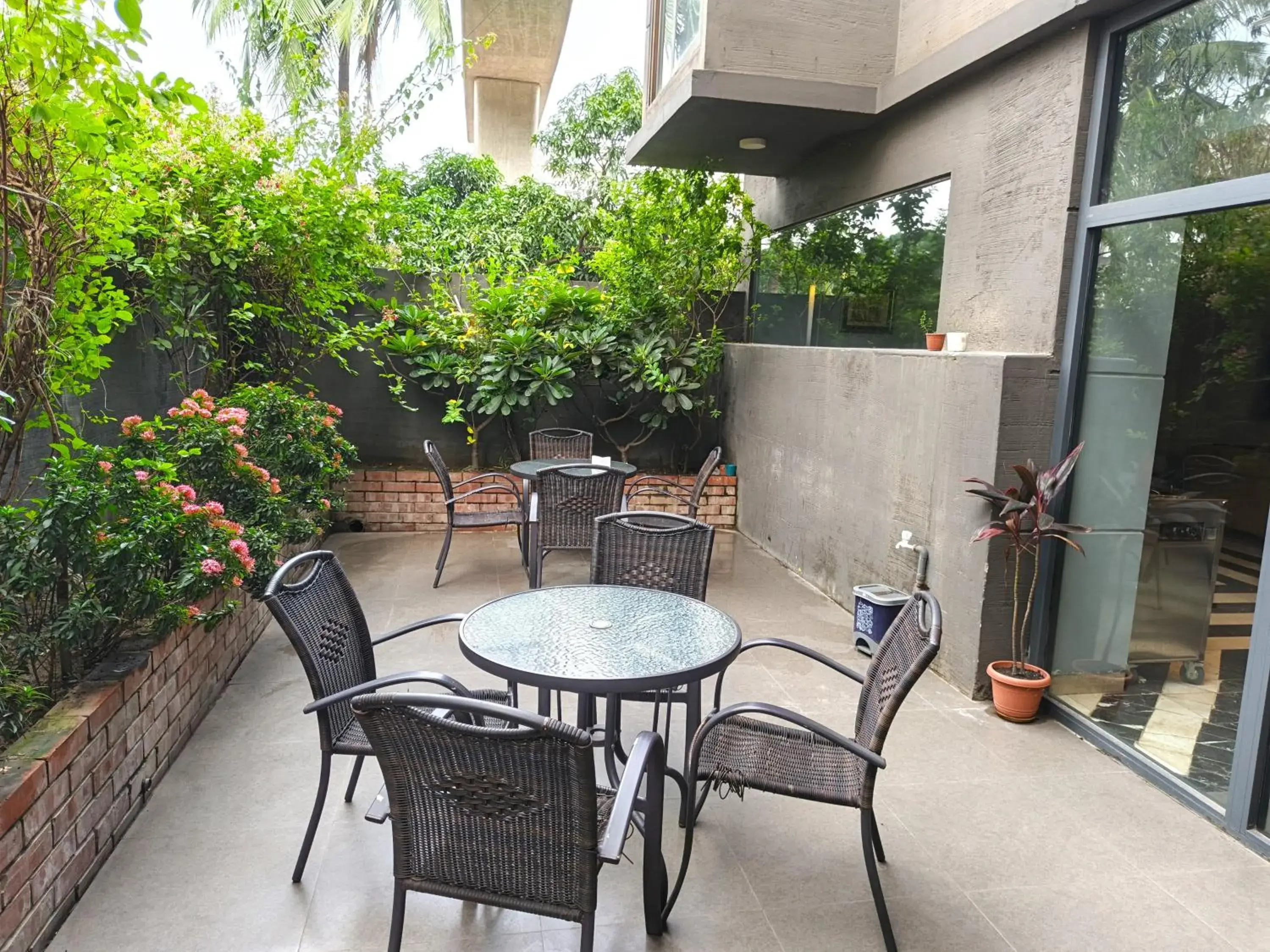 Property building in The Elite Residence Dhaka Property building in The Elite Residence Dhaka