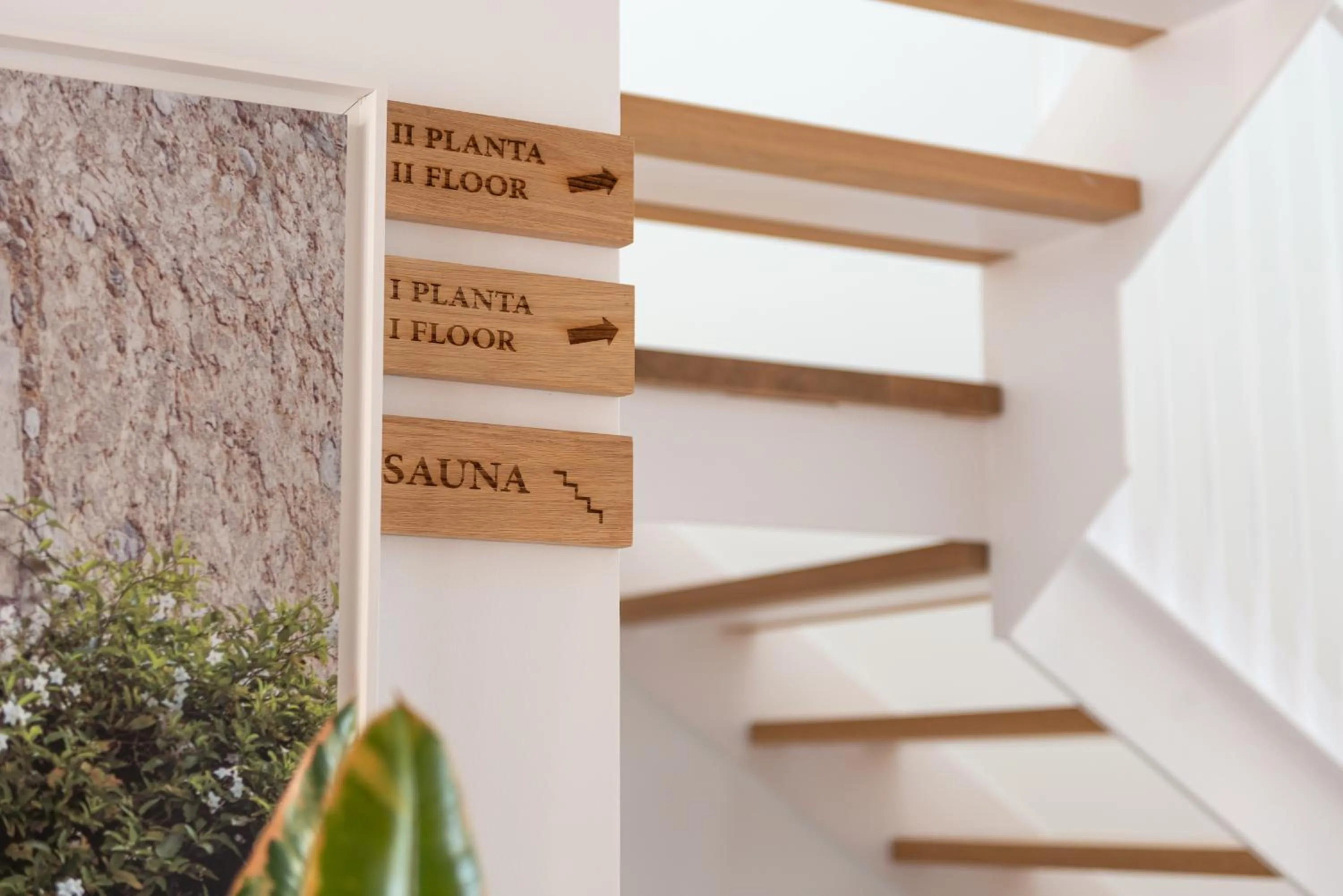 Logo/Certificate/Sign in Placeta Vella Turismo de Interior