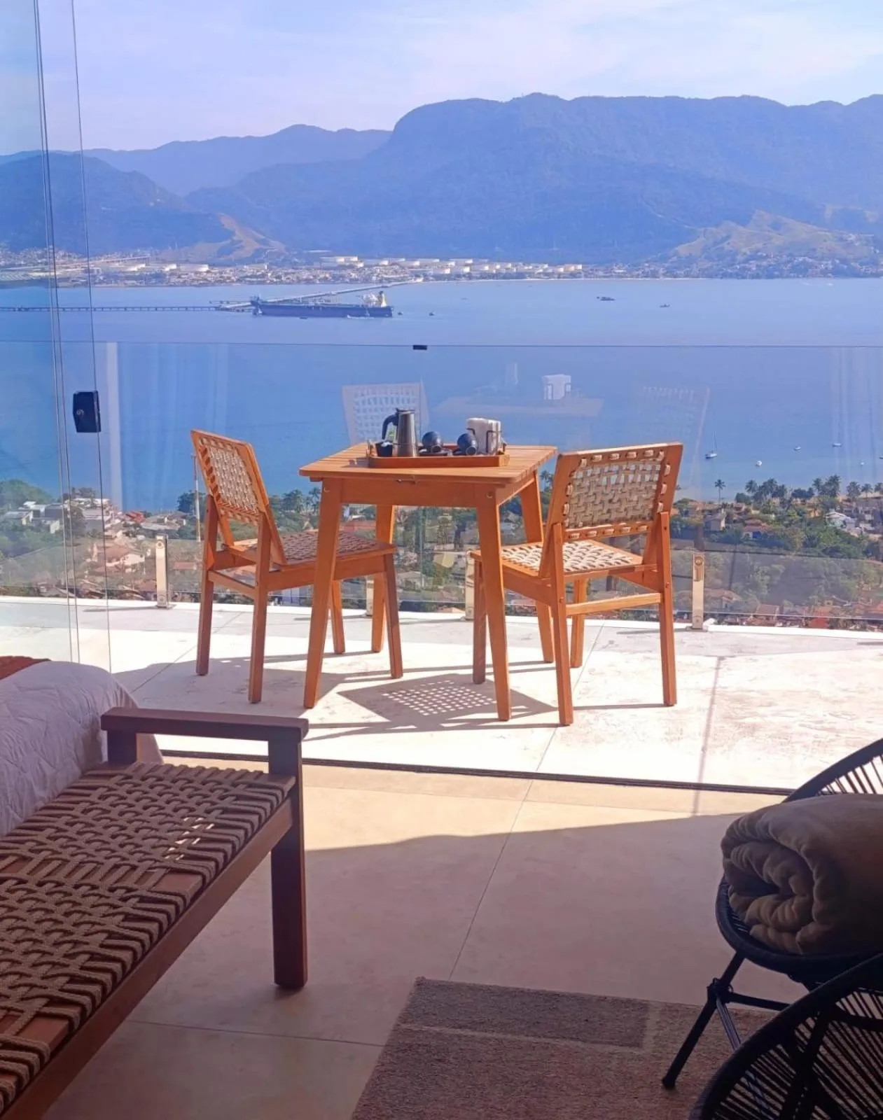 Dining area in Casa Natu Ilhabela Mirante