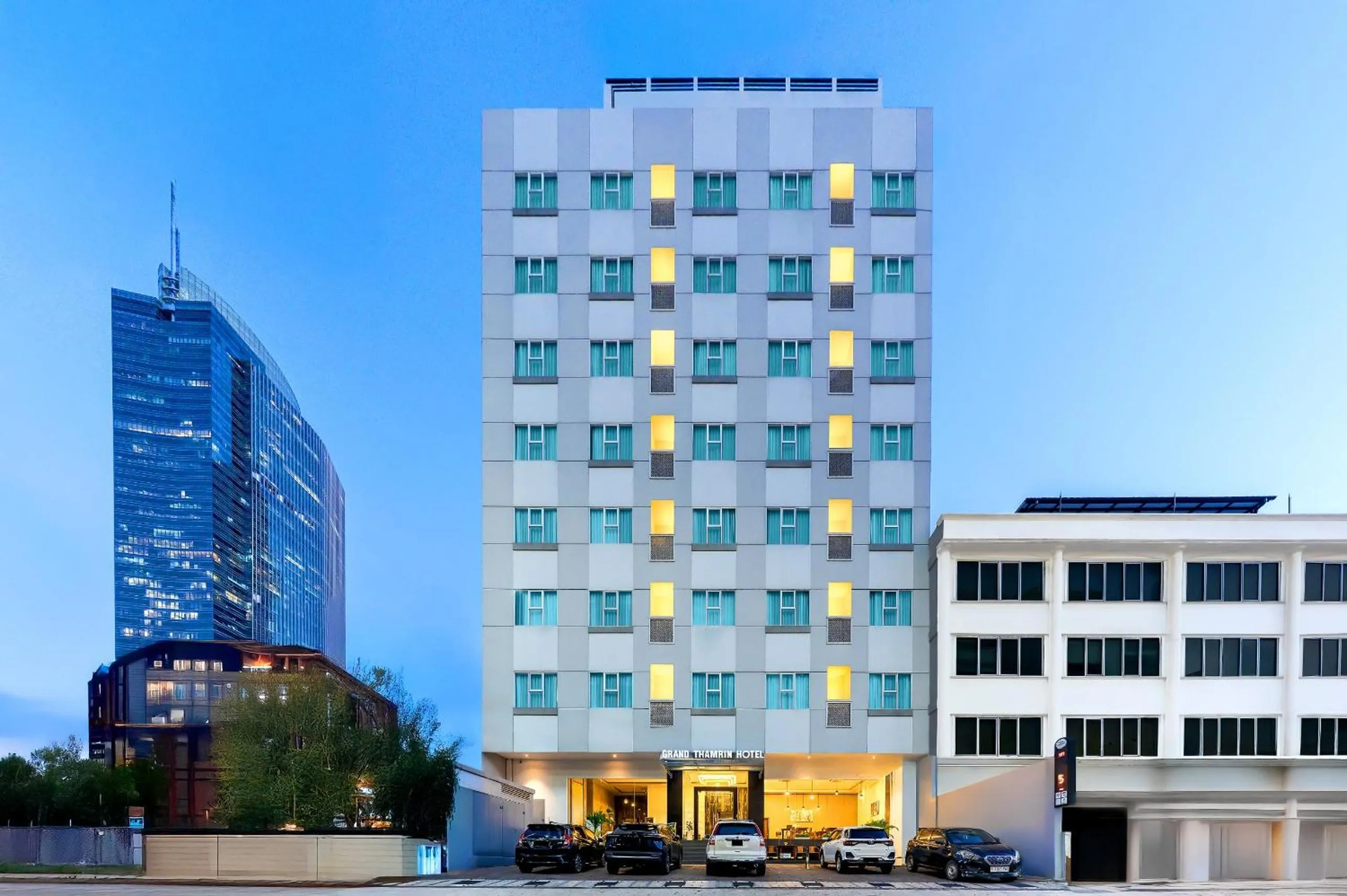 Property building in Grand Thamrin Hotel