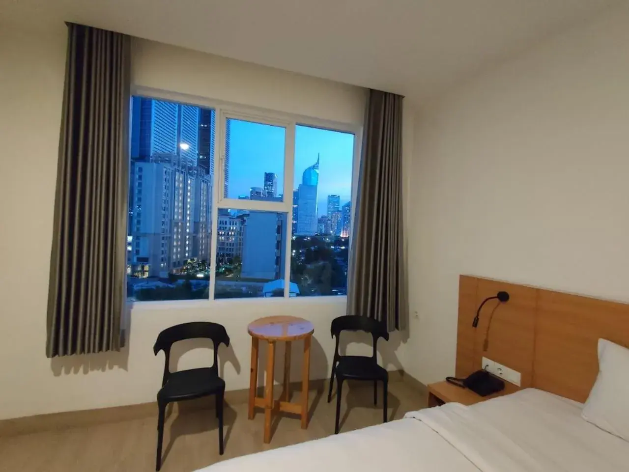 Bedroom, Bed in Grand Thamrin Hotel Bedroom, Bed in Grand Thamrin Hotel