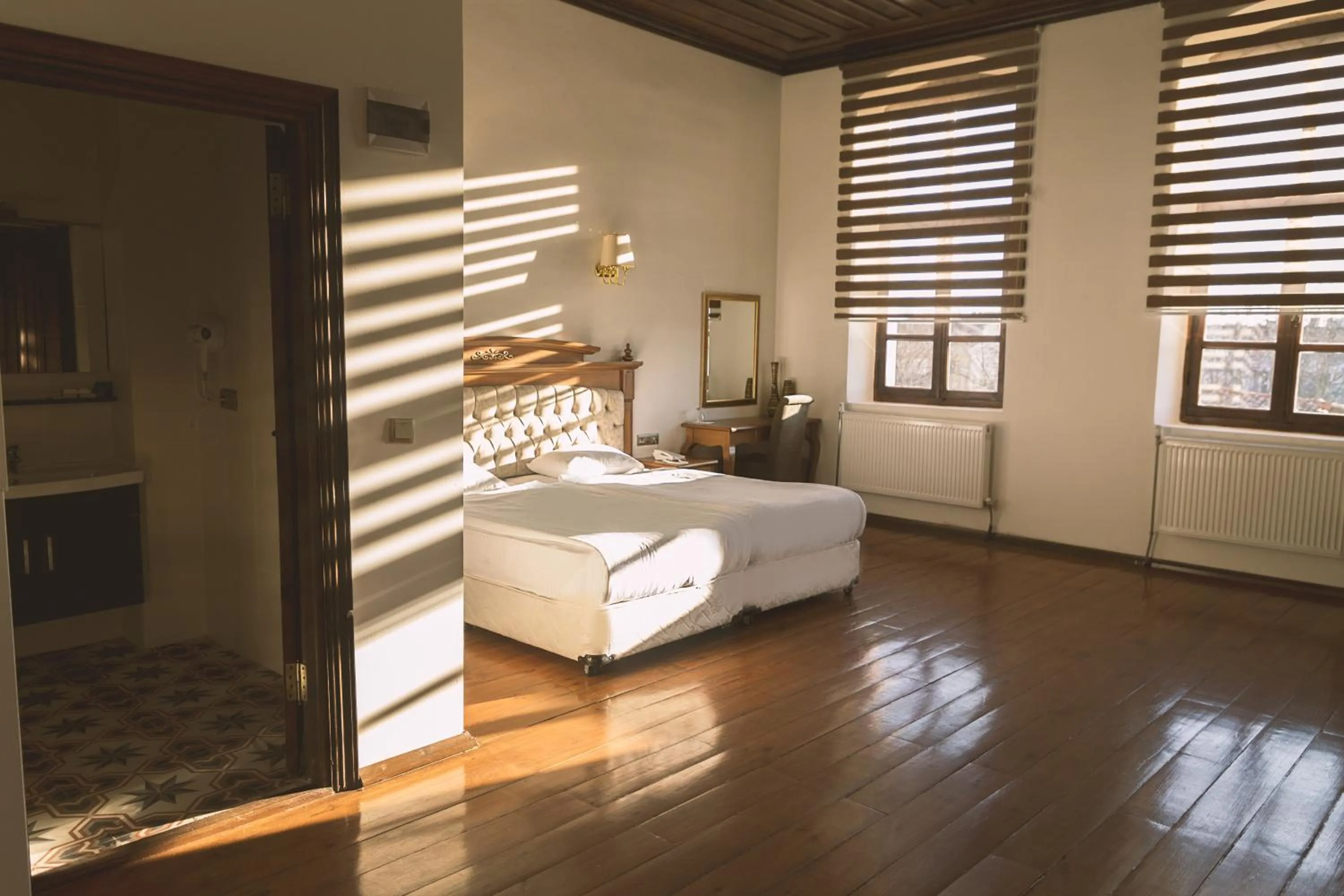 Photo of the whole room, Bed in Thrace Konak Hotel & SPA