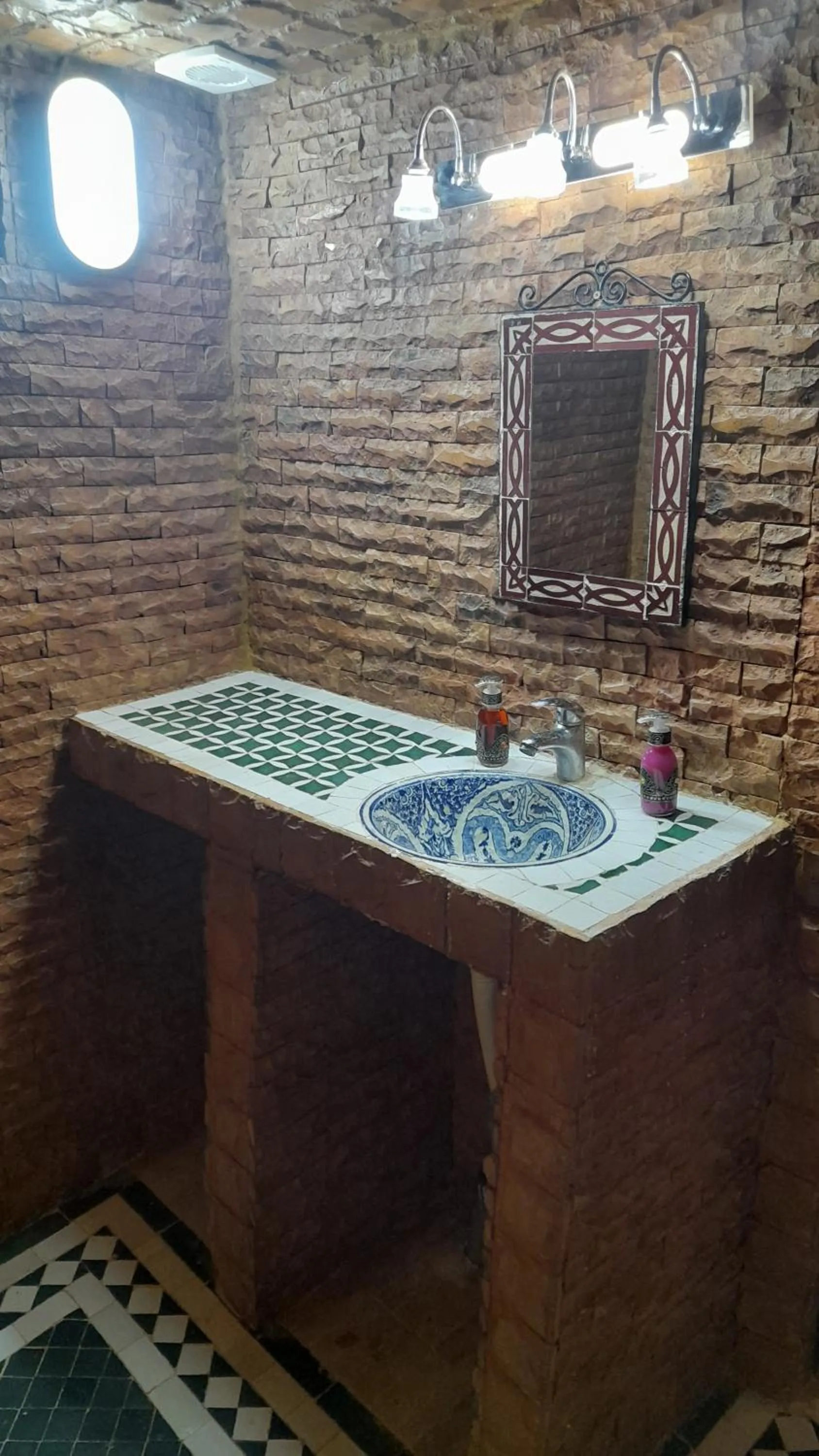 Bathroom in Riad amal