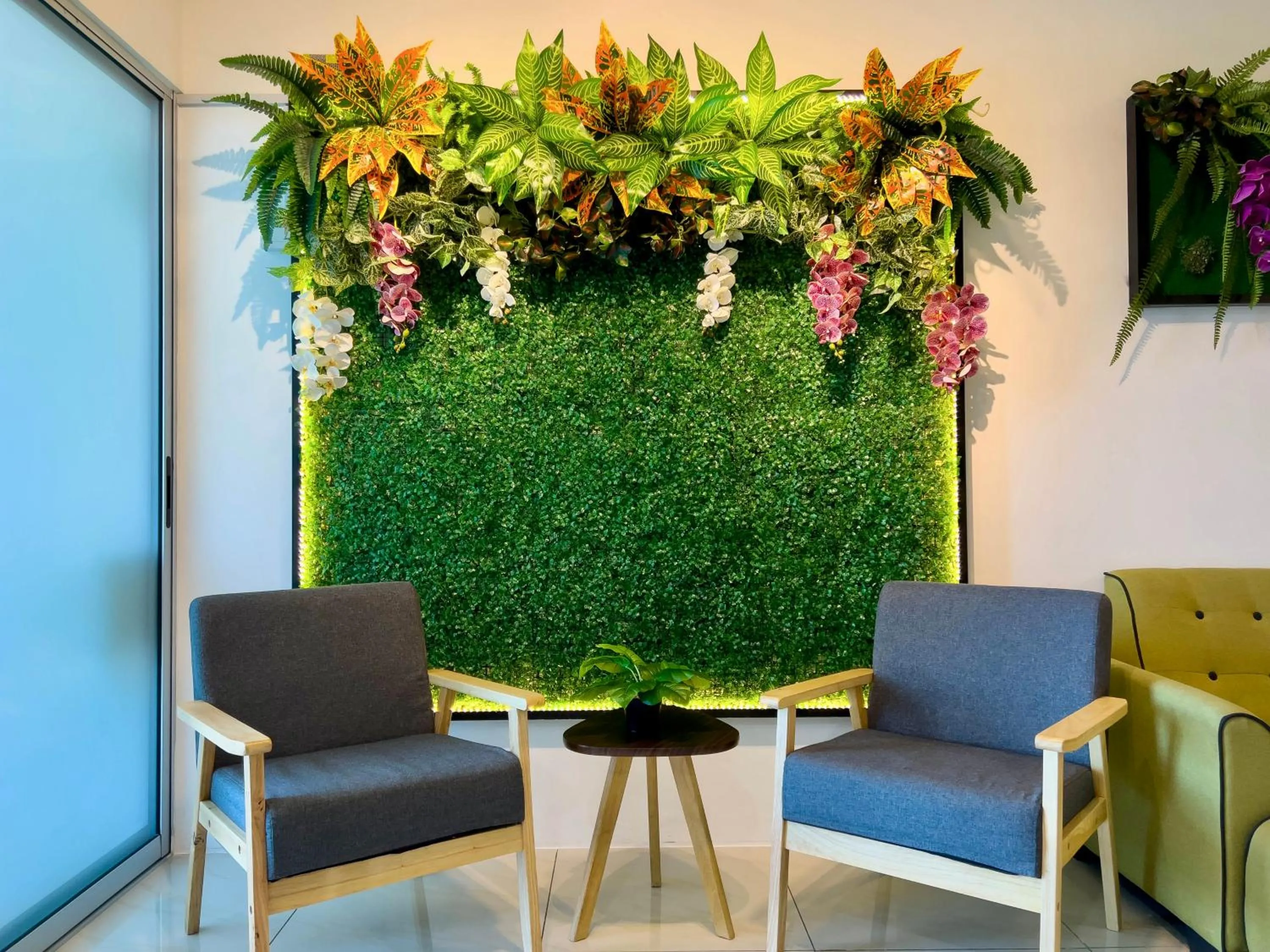 Hush Inn at ITCC Manhattan Suites