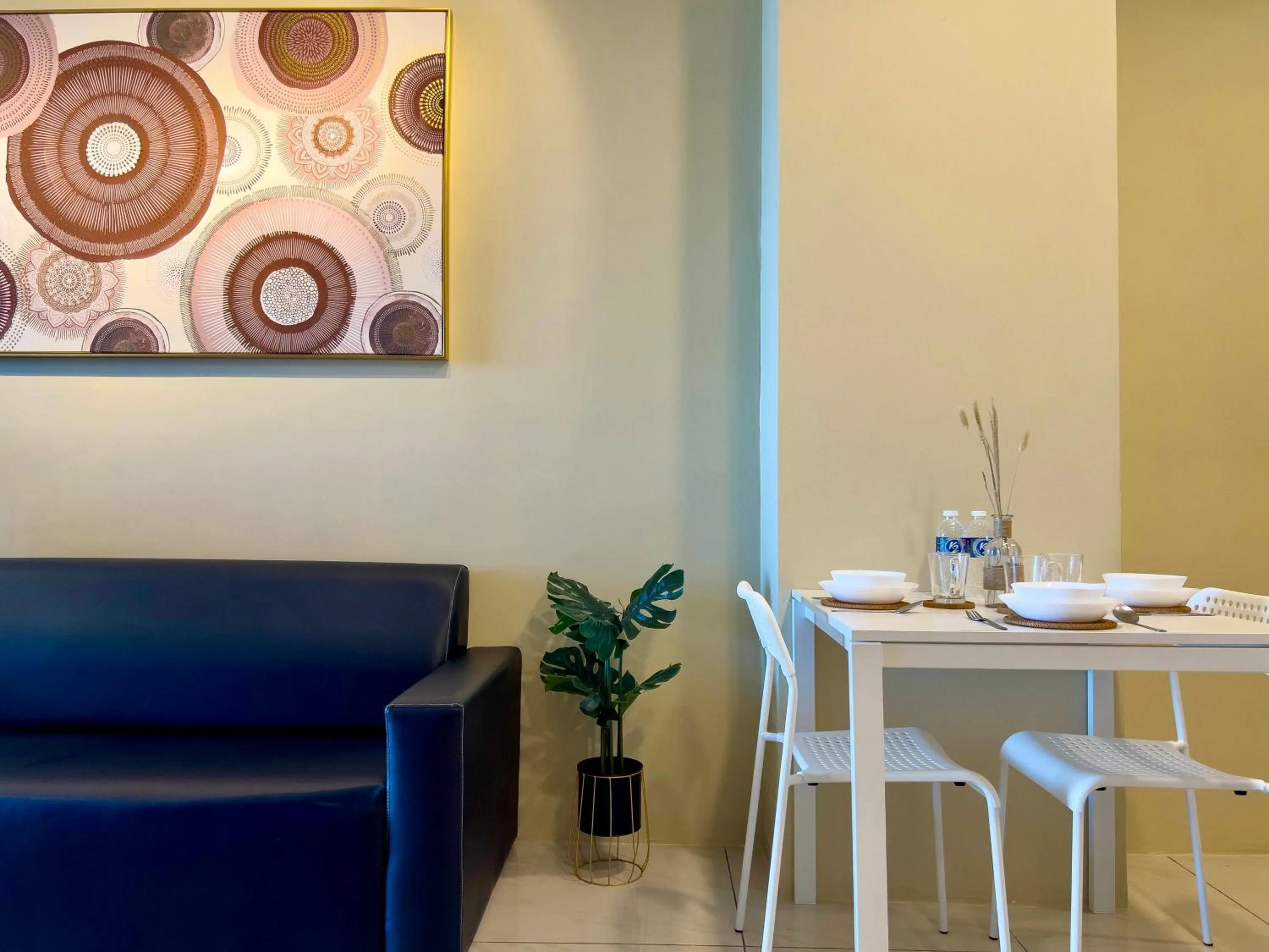 Hush Inn at ITCC Manhattan Suites