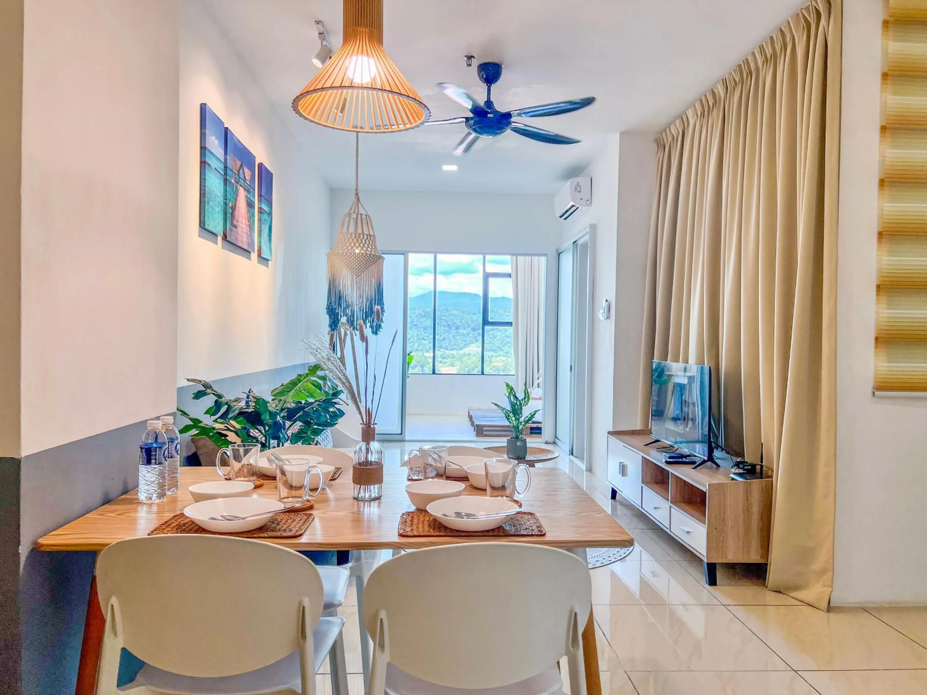 Hush Inn at ITCC Manhattan Suites