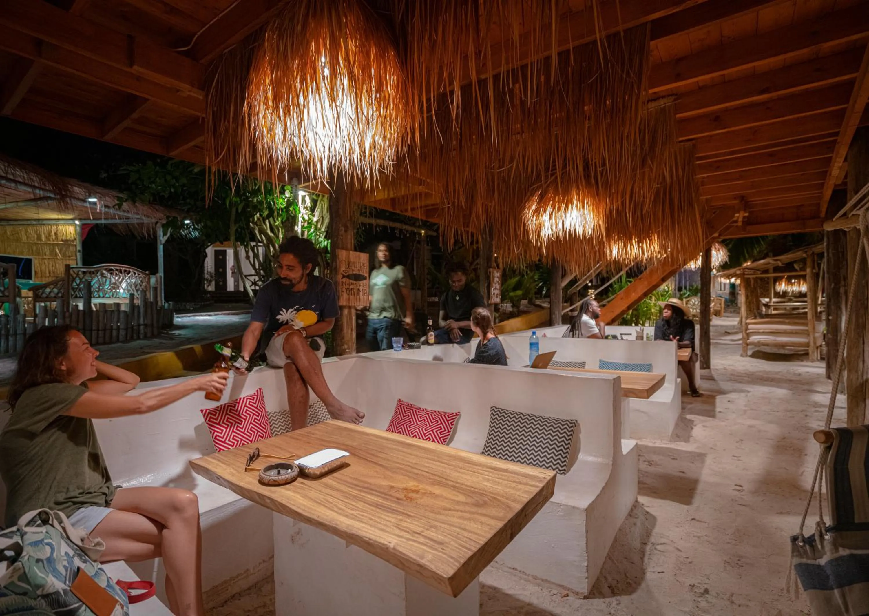 People in Coral Rocks Hotel & Restaurant