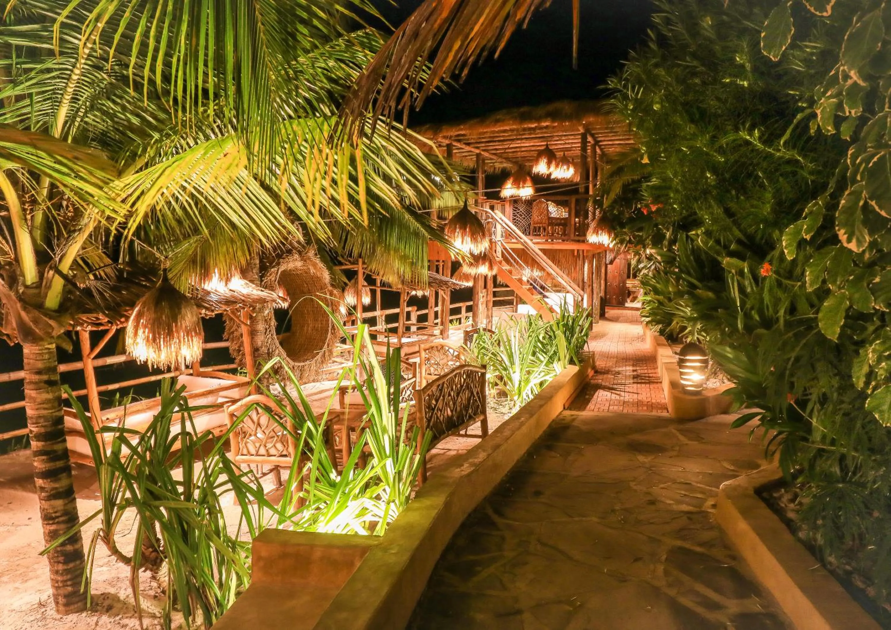 Restaurant/places to eat in Coral Rocks Hotel & Restaurant