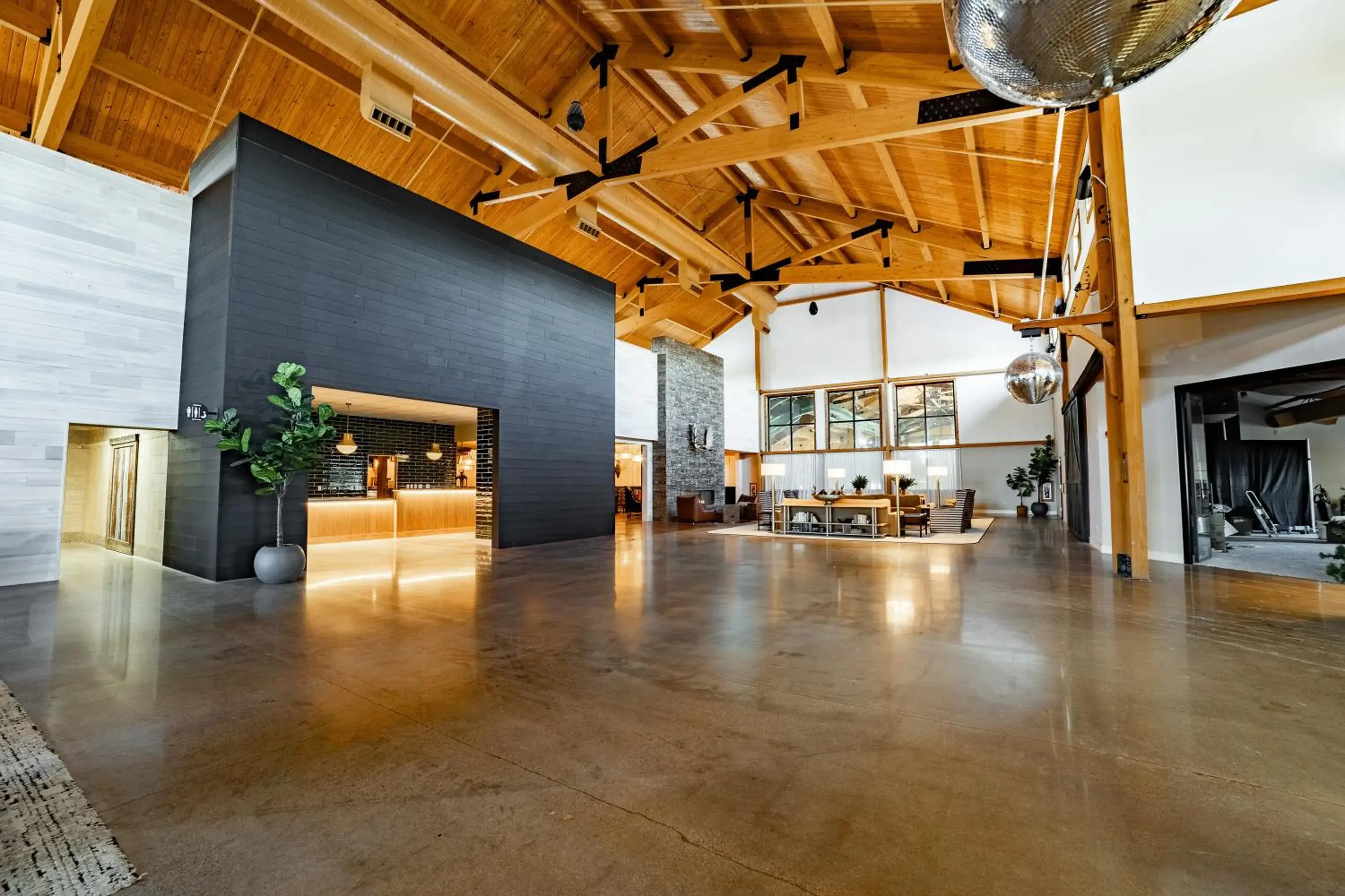 Lobby or reception in bantr Grand Hotel Wausau - Rothschild Lobby or reception in bantr Grand Hotel Wausau - Rothschild