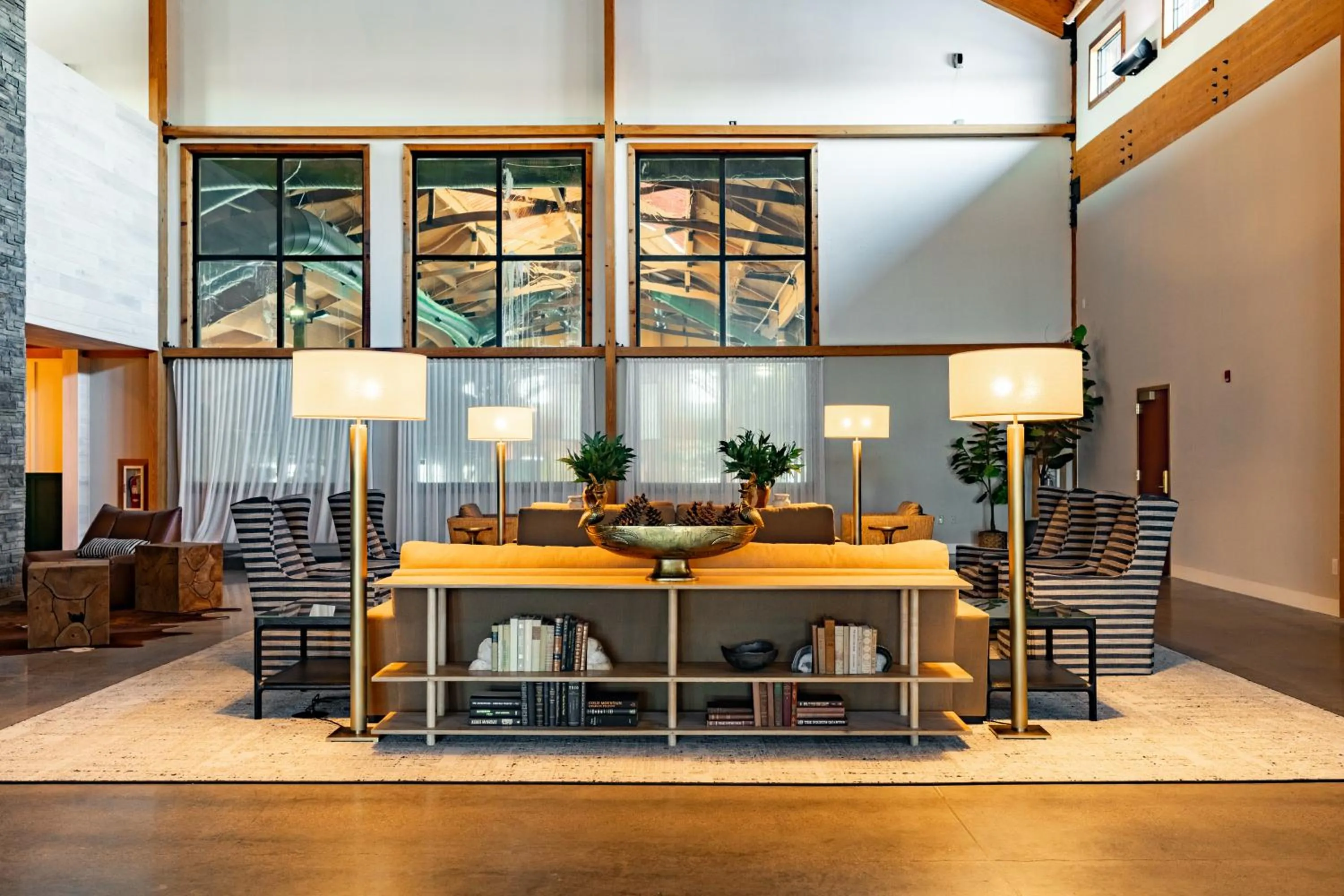 Lobby or reception in bantr Grand Hotel Wausau - Rothschild