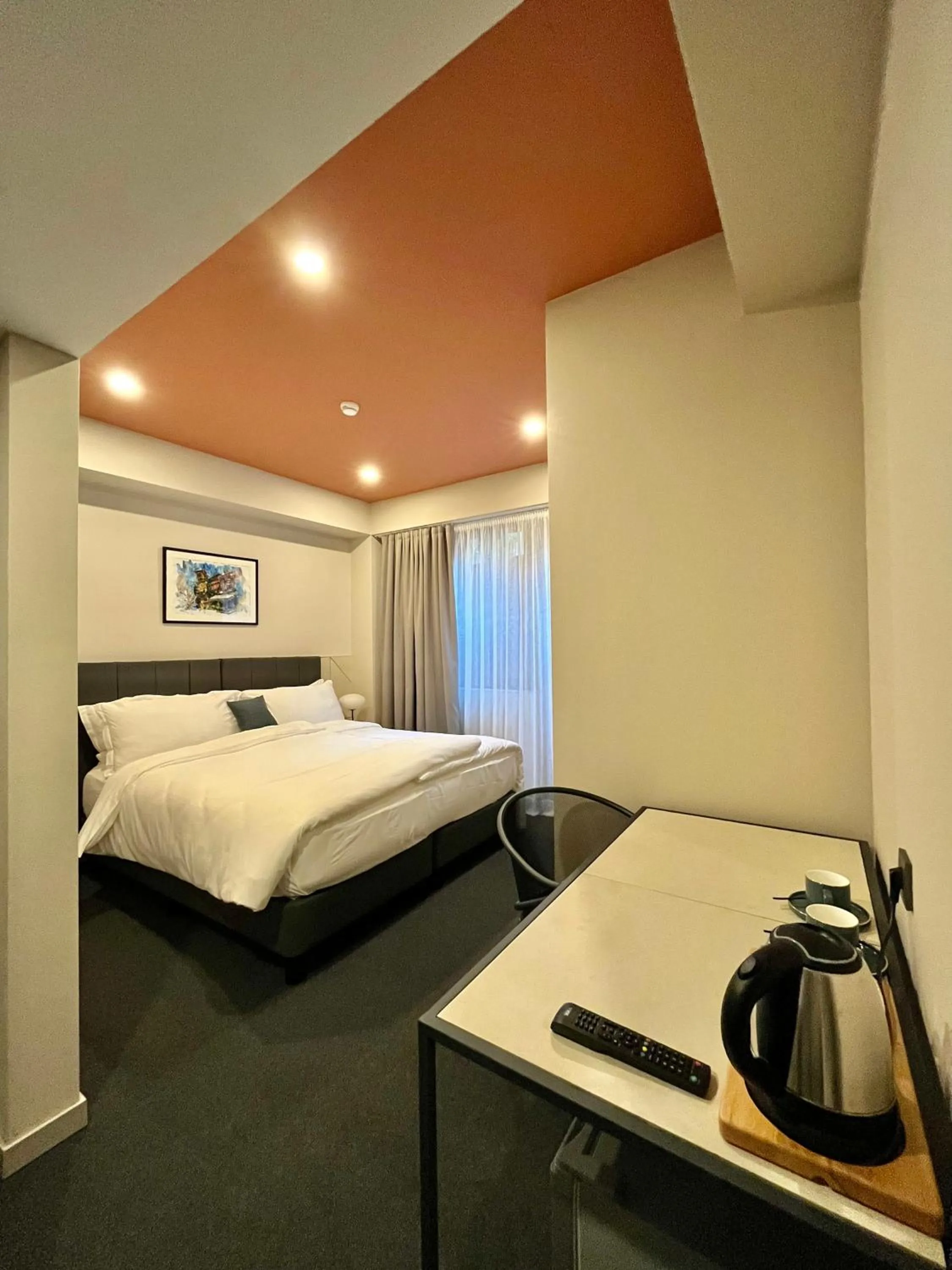 Photo of the whole room, Bed in Reikartz King Tamar Tbilisi