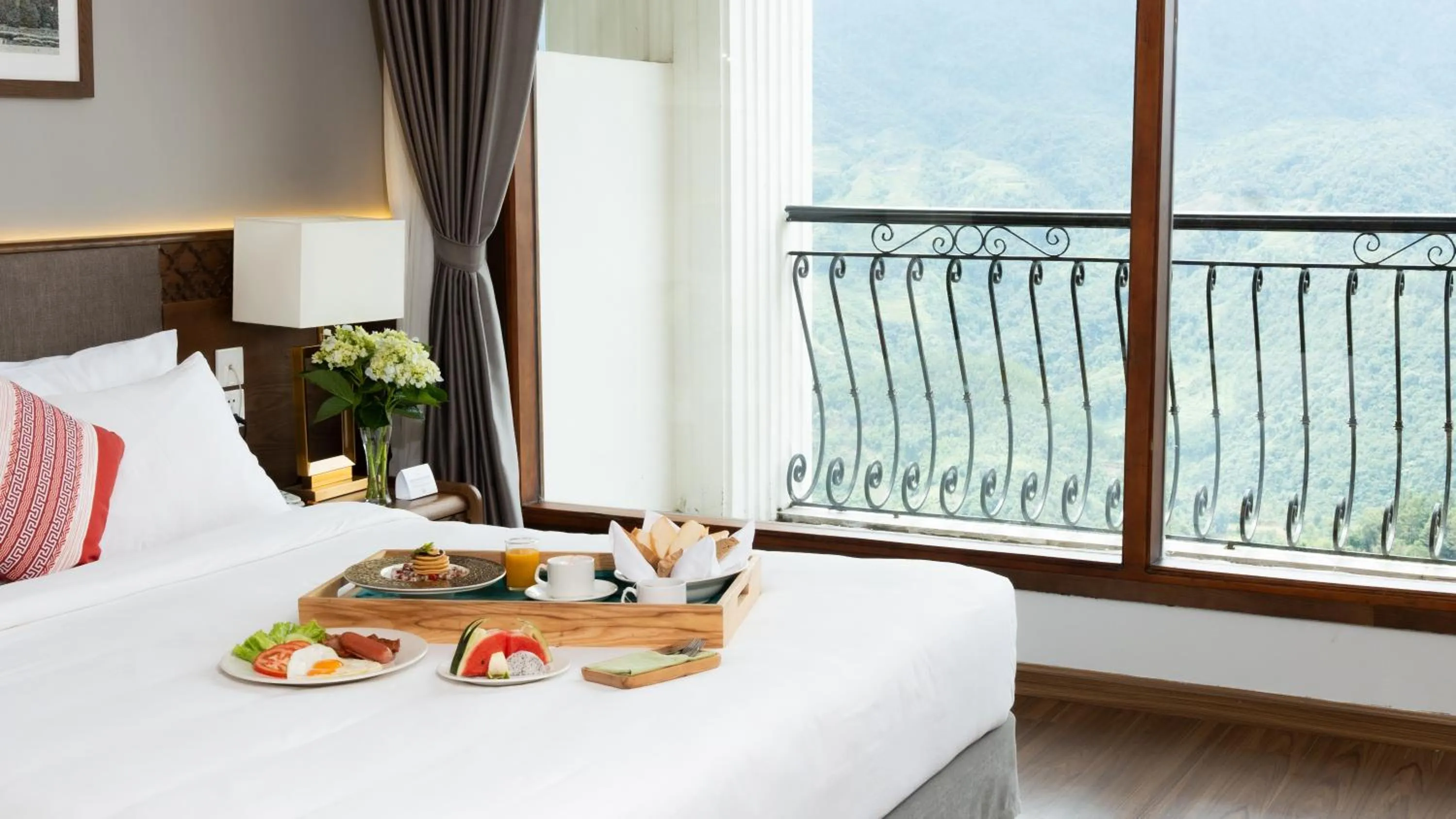 View (from property/room), Bed in DeLaSol Sapa - Central Boutique Hotel