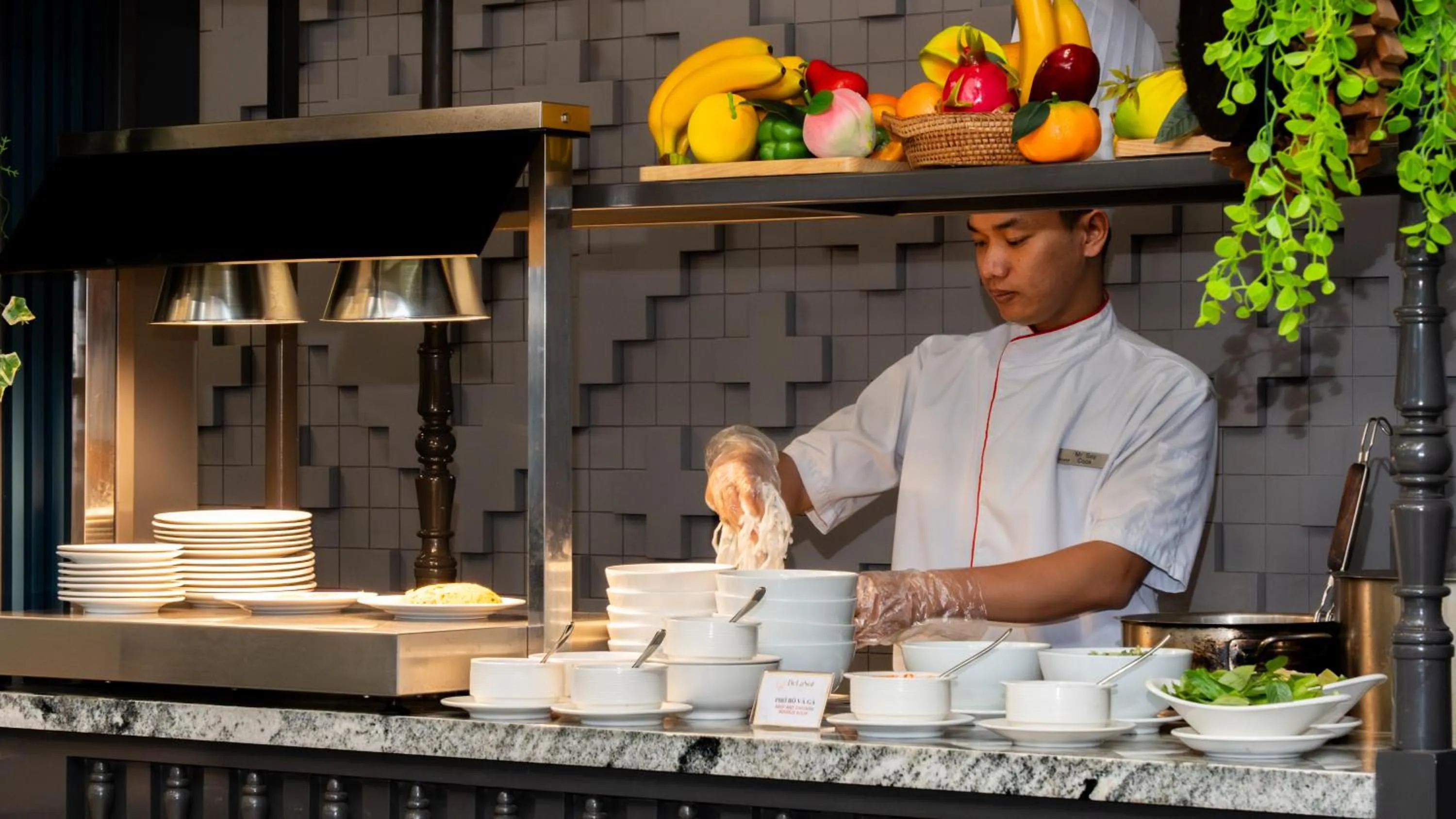 Restaurant/places to eat in DeLaSol Sapa - Central Boutique Hotel