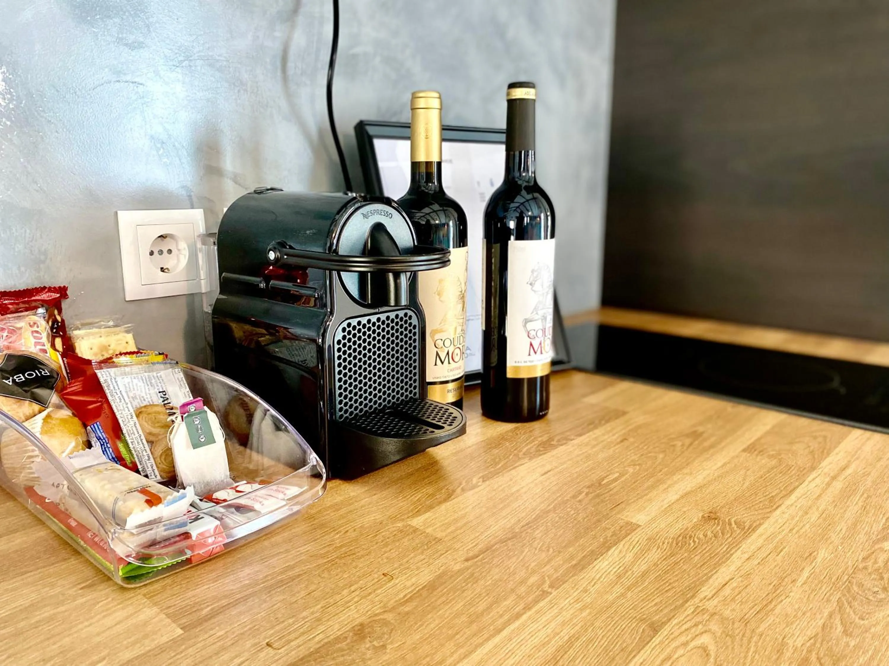 Coffee/tea facilities in Villa Rio by Valada Village