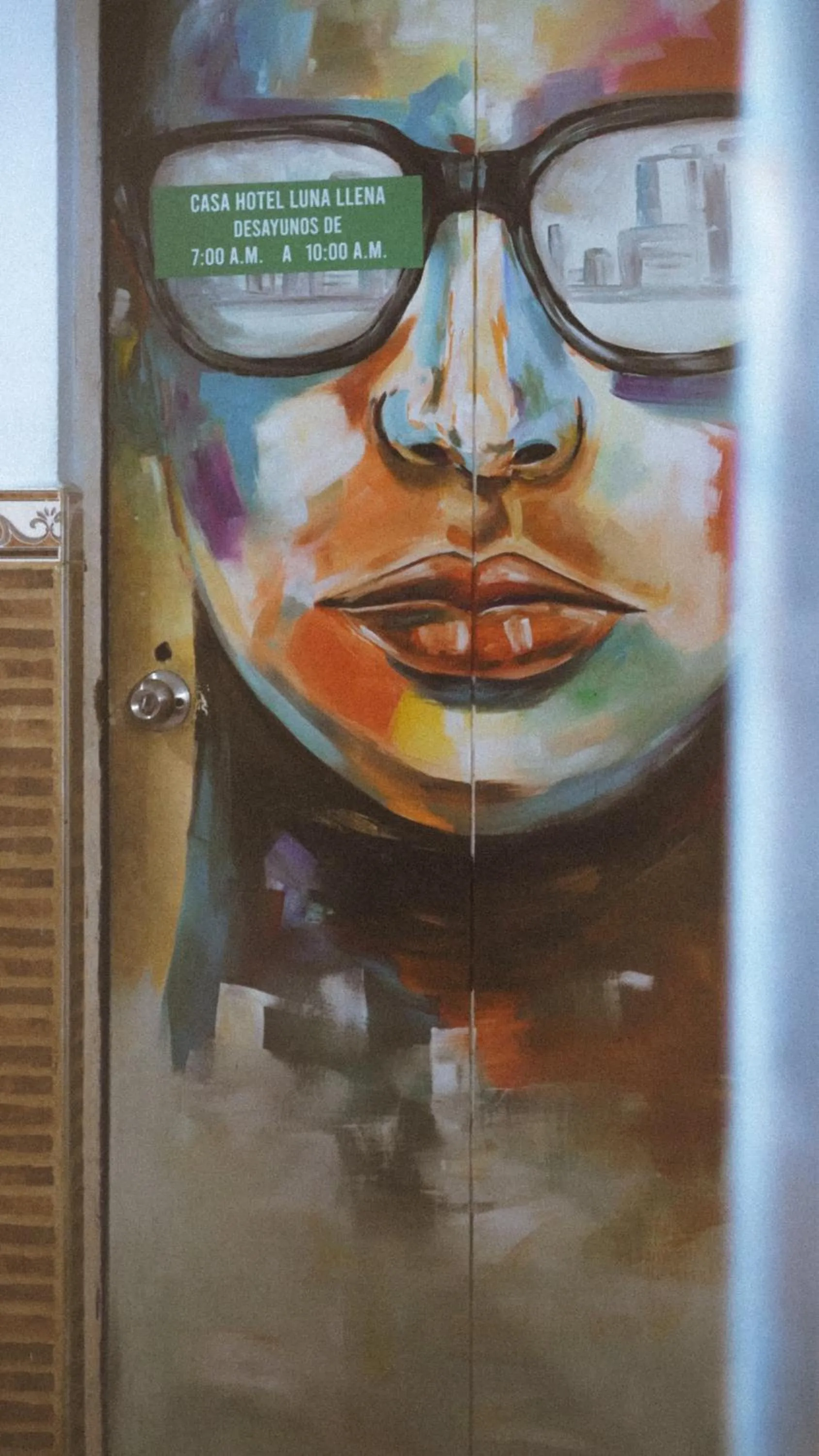 Decorative detail in Hostal Luna Llena Getsemaní