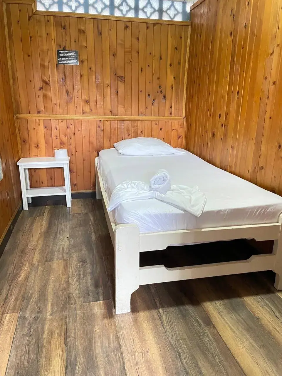 Standard Single Room with Shared Bathroom in Hostal Luna Llena Getsemaní Standard Single Room with Shared Bathroom in Hostal Luna Llena Getsemaní