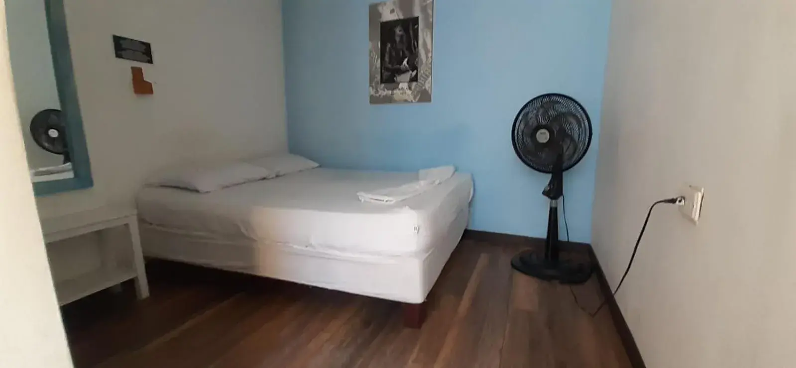 Standard Double Room - single occupancy in Casa Hostal Luna Llena Standard Double Room - single occupancy in Casa Hostal Luna Llena