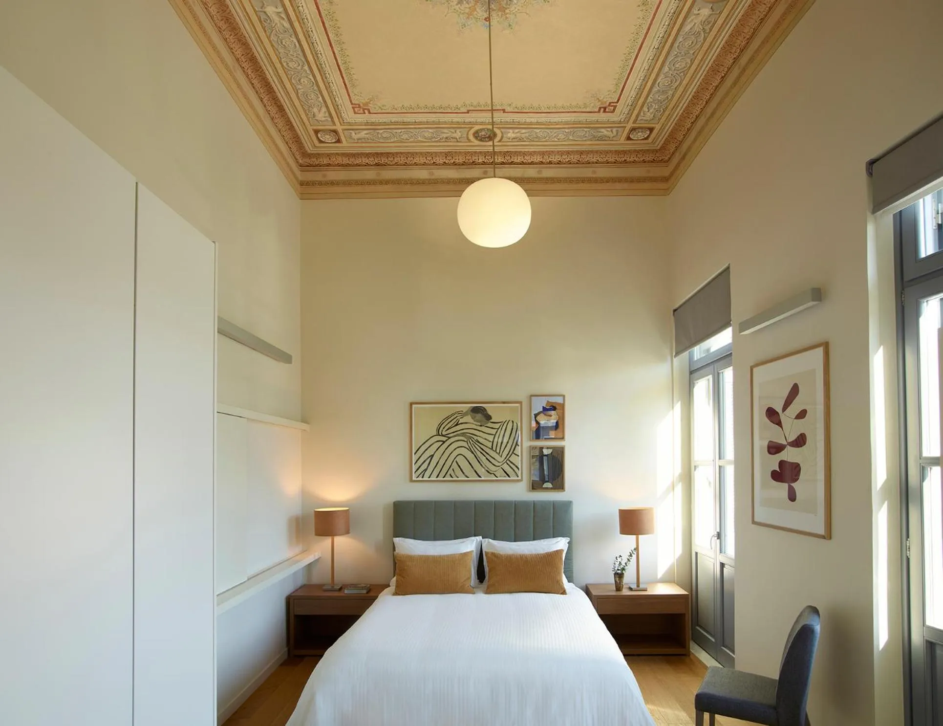 Bedroom, Bed in Del Taso 1850