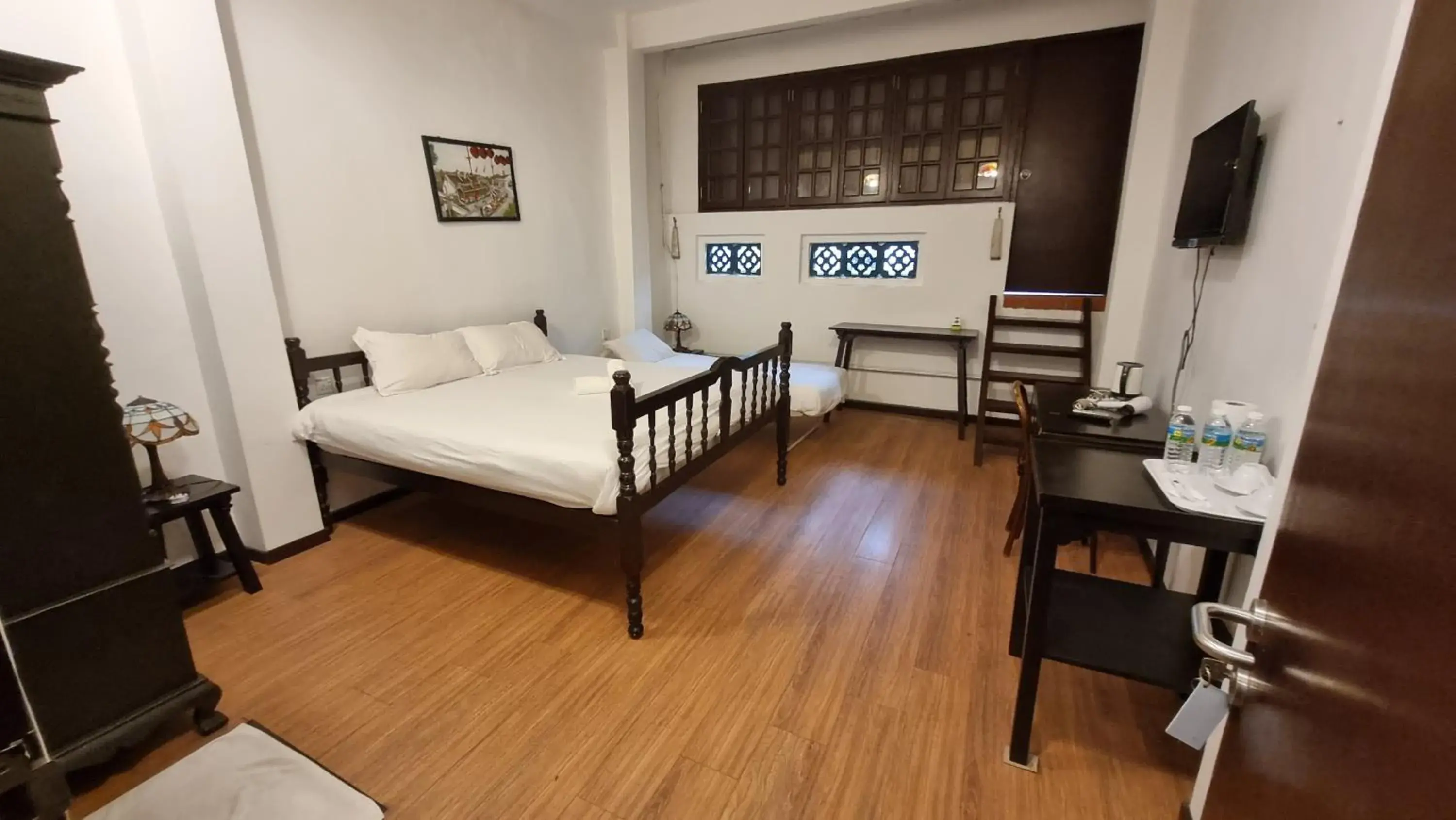 Photo of the whole room, Bed in Heeren By The River Photo of the whole room, Bed in Heeren By The River