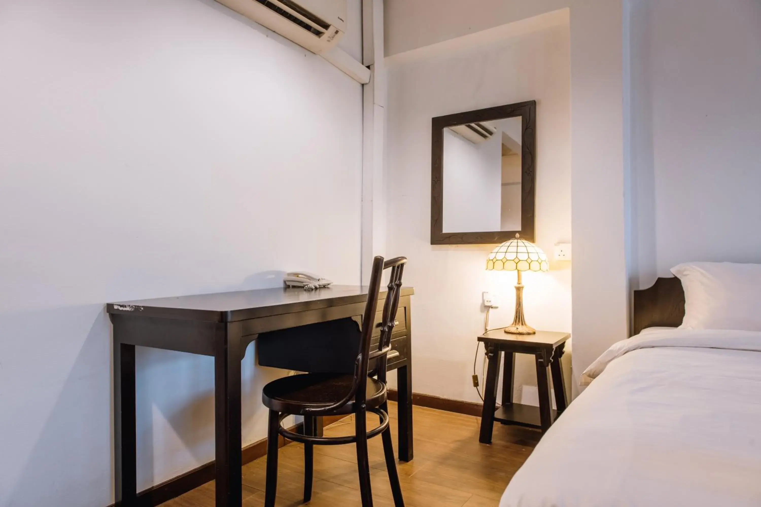 Seating area, Bed in Heeren By The River Seating area, Bed in Heeren By The River