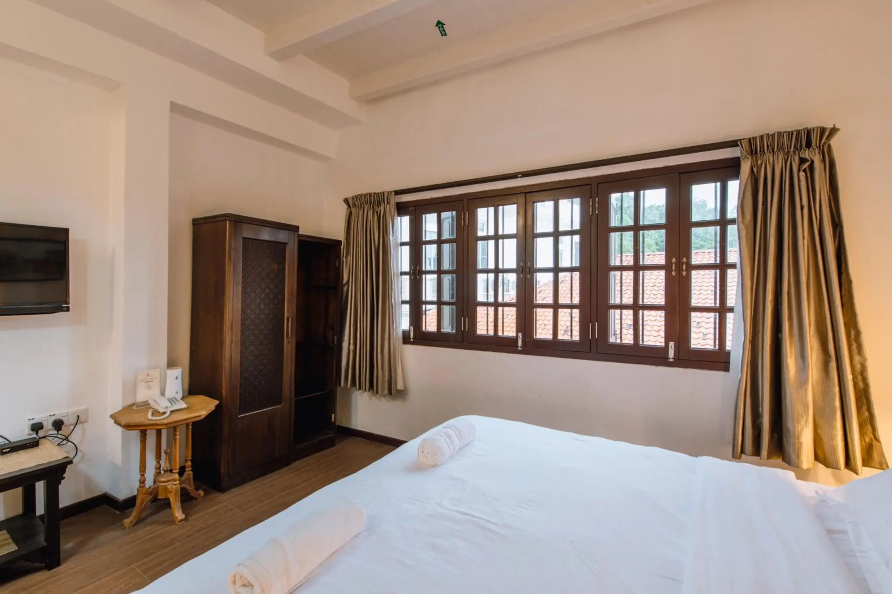 Lake view, Bed in Heeren By The River Lake view, Bed in Heeren By The River