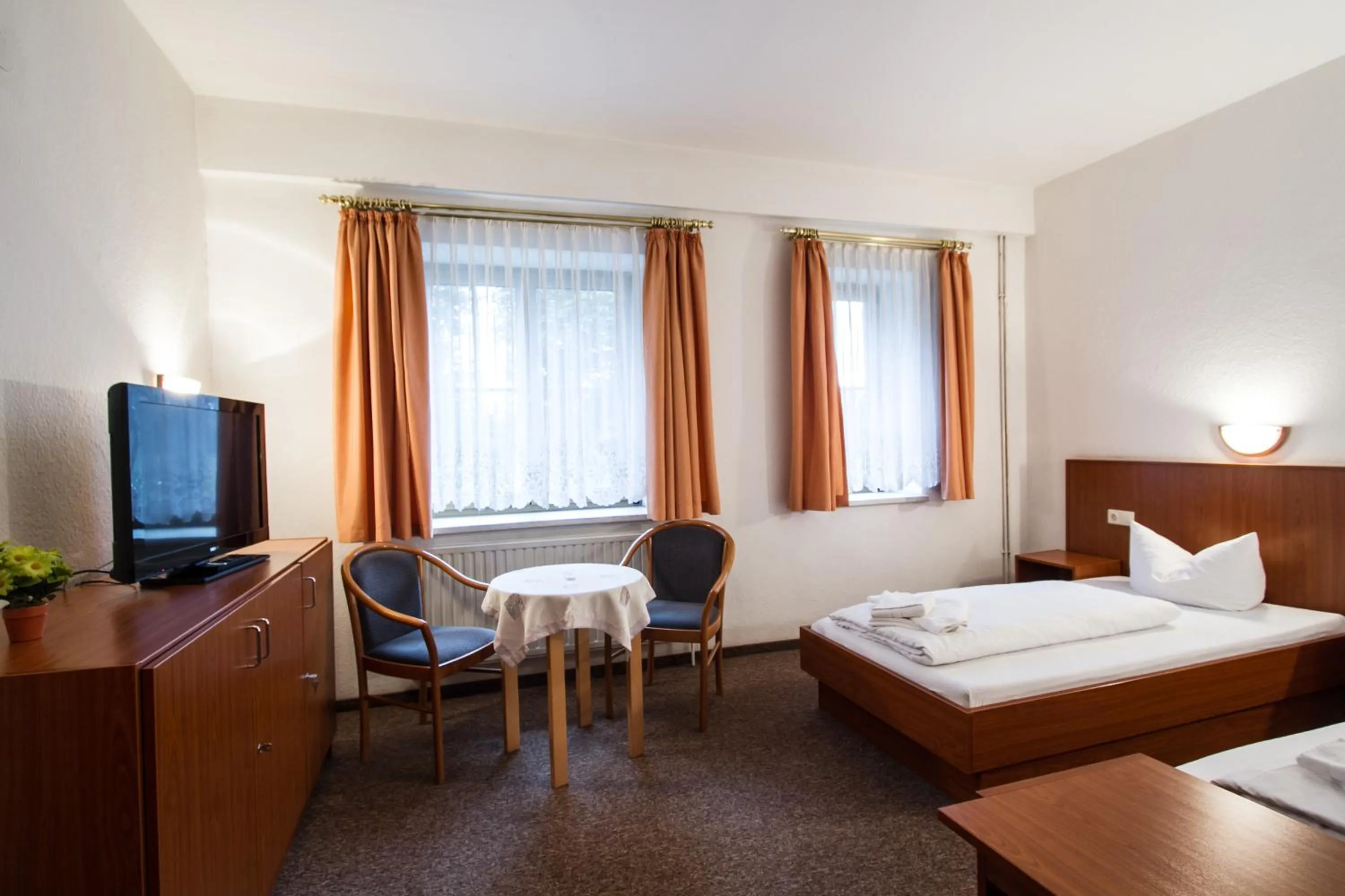 Bedroom, Bed in Hotel Gröbern am See