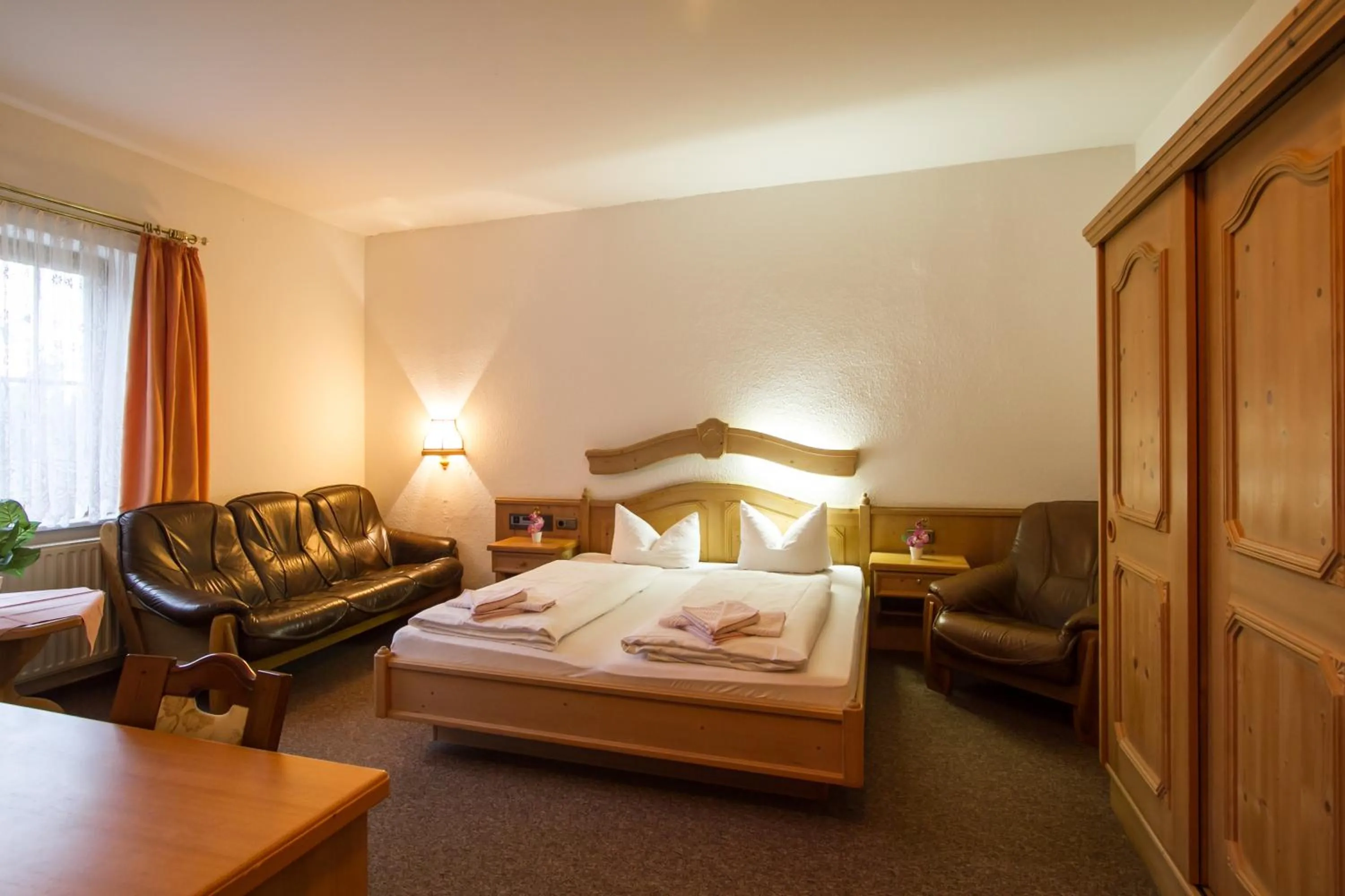 Bedroom, Bed in Hotel Gröbern am See