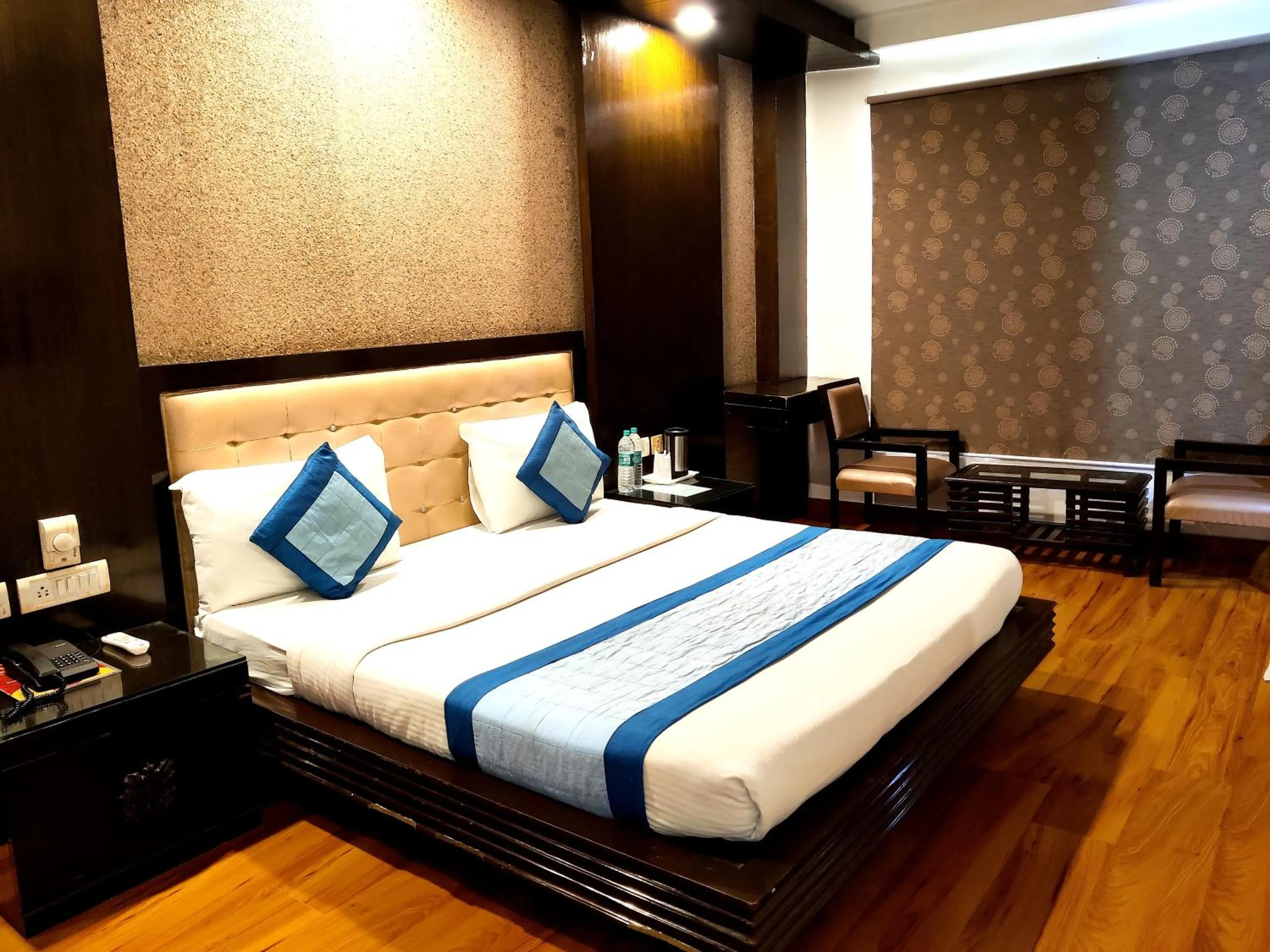 Bed in Hotel Delhi Pride, Karol Bagh