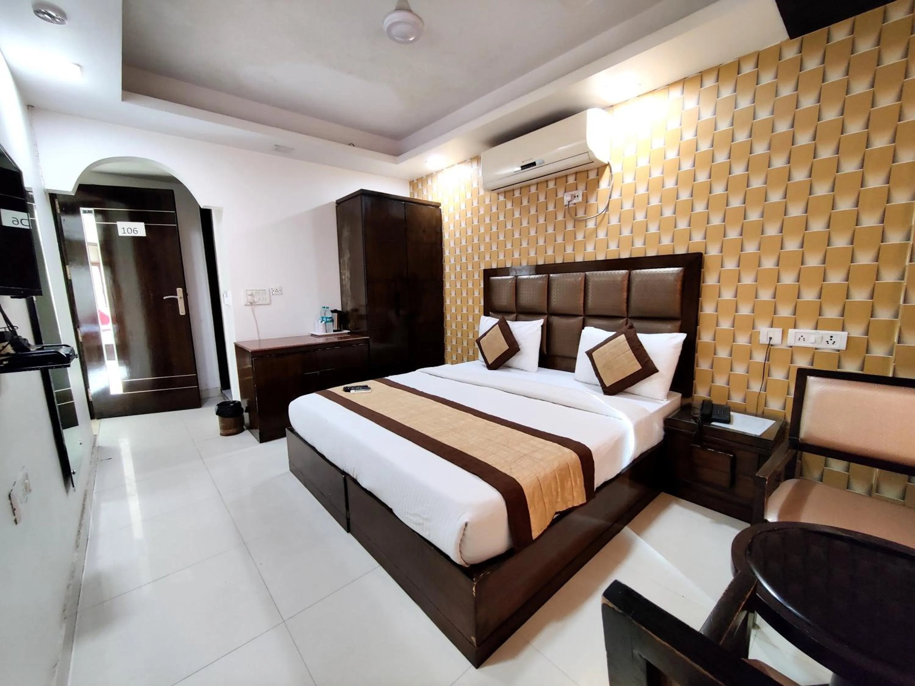 Photo of the whole room, Bed in Hotel Delhi Pride, Karol Bagh