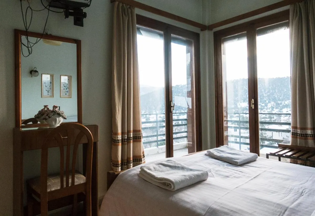 Photo of the whole room, Bed in ARION