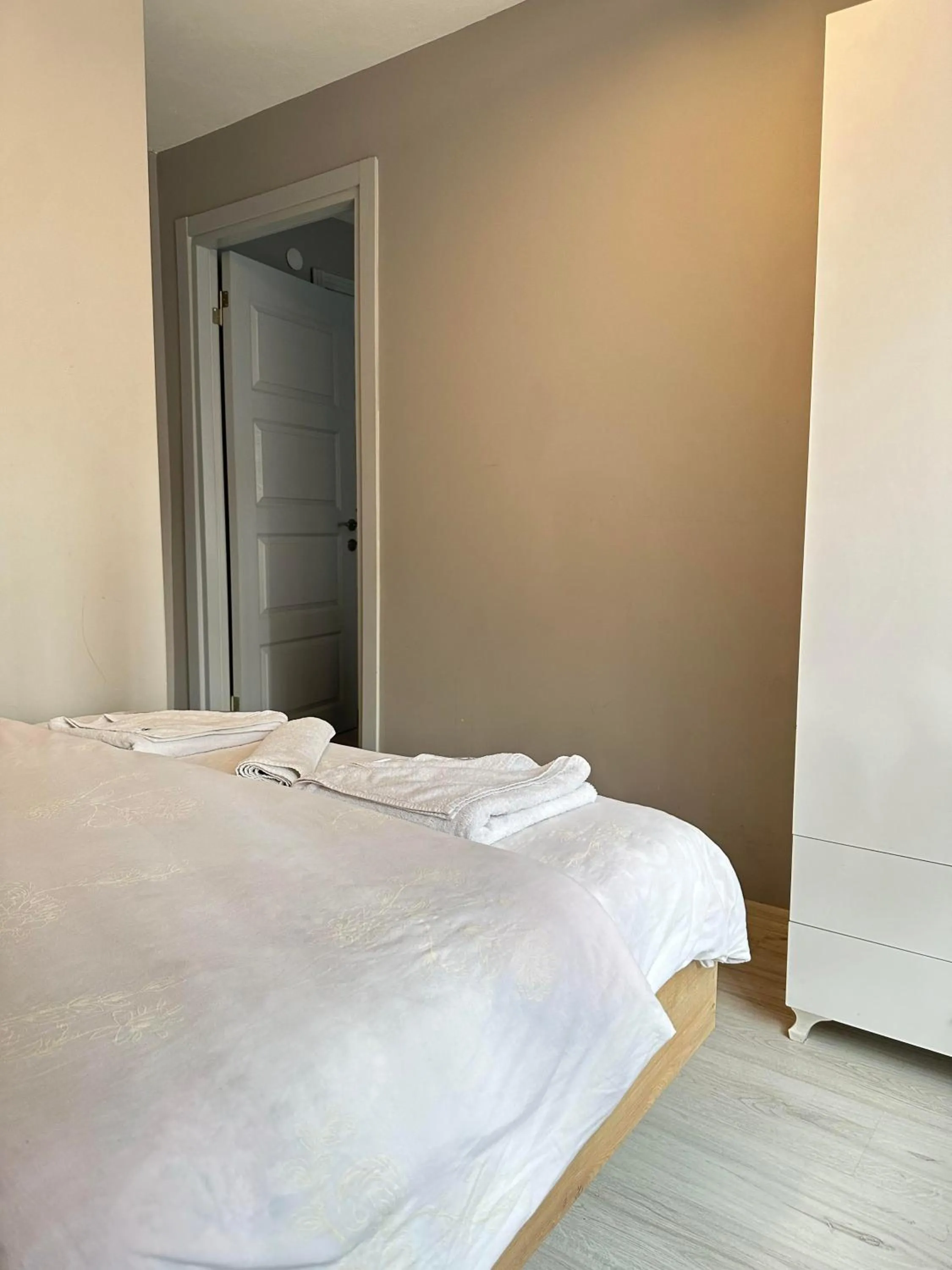 Bed in beydağı kadıköy