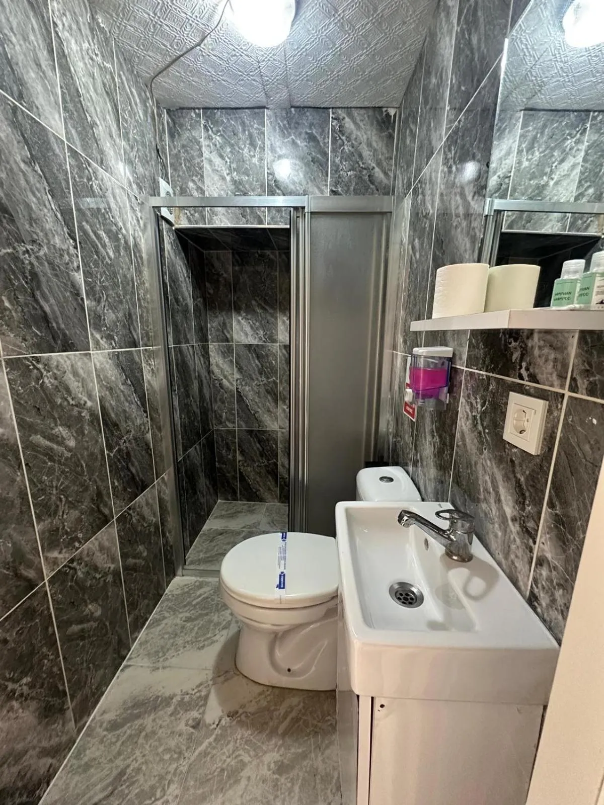 Shower in beydağı kadıköy