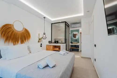 Oliving Mykonos Luxury Suites